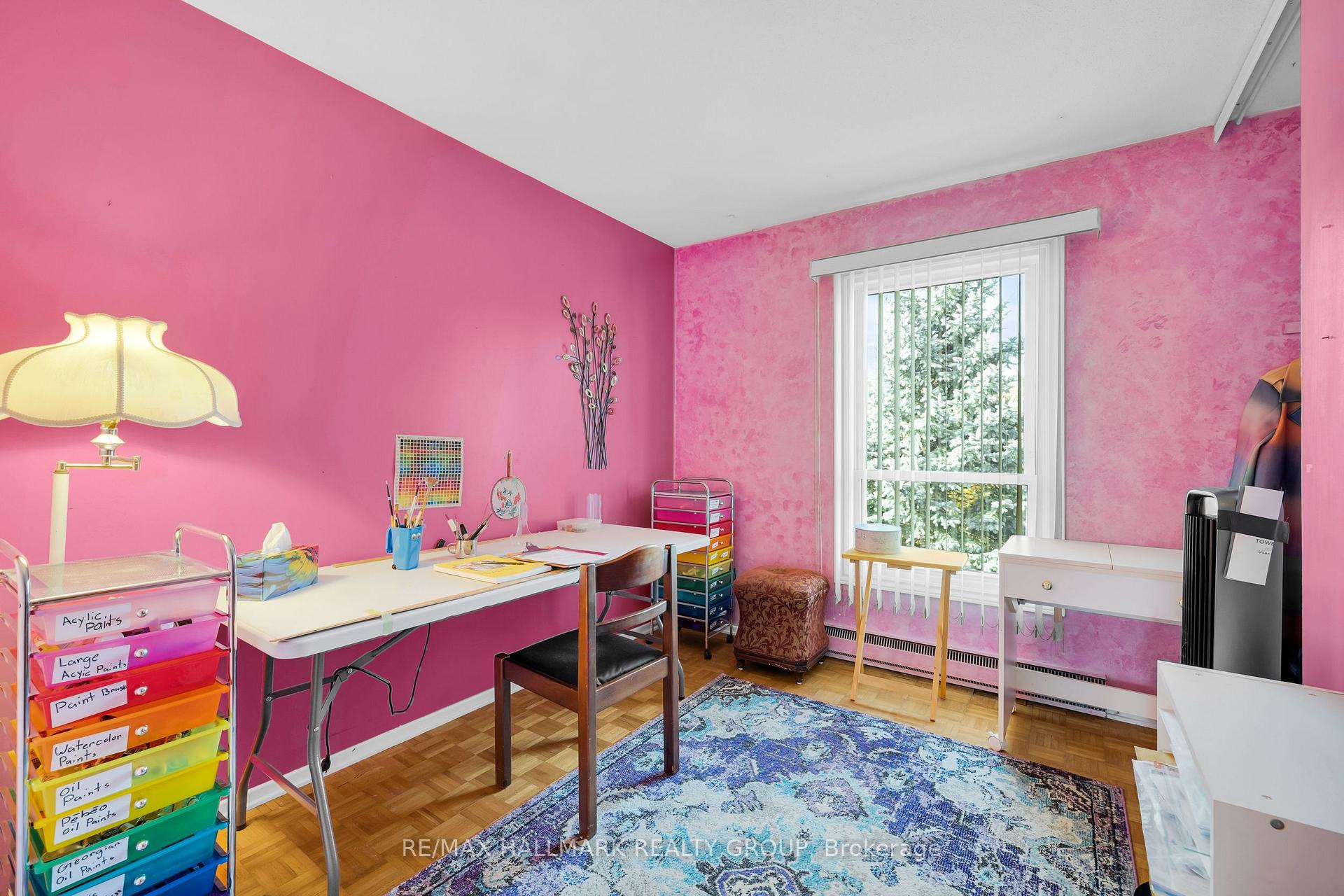 Photo 49 of 10 Black Forest Lane, Ottawa, Arbeatha Park — HOMEH