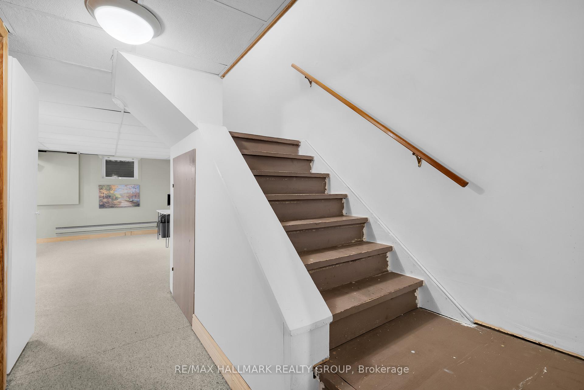 Photo 54 of 10 Black Forest Lane, Ottawa, Arbeatha Park — HOMEH