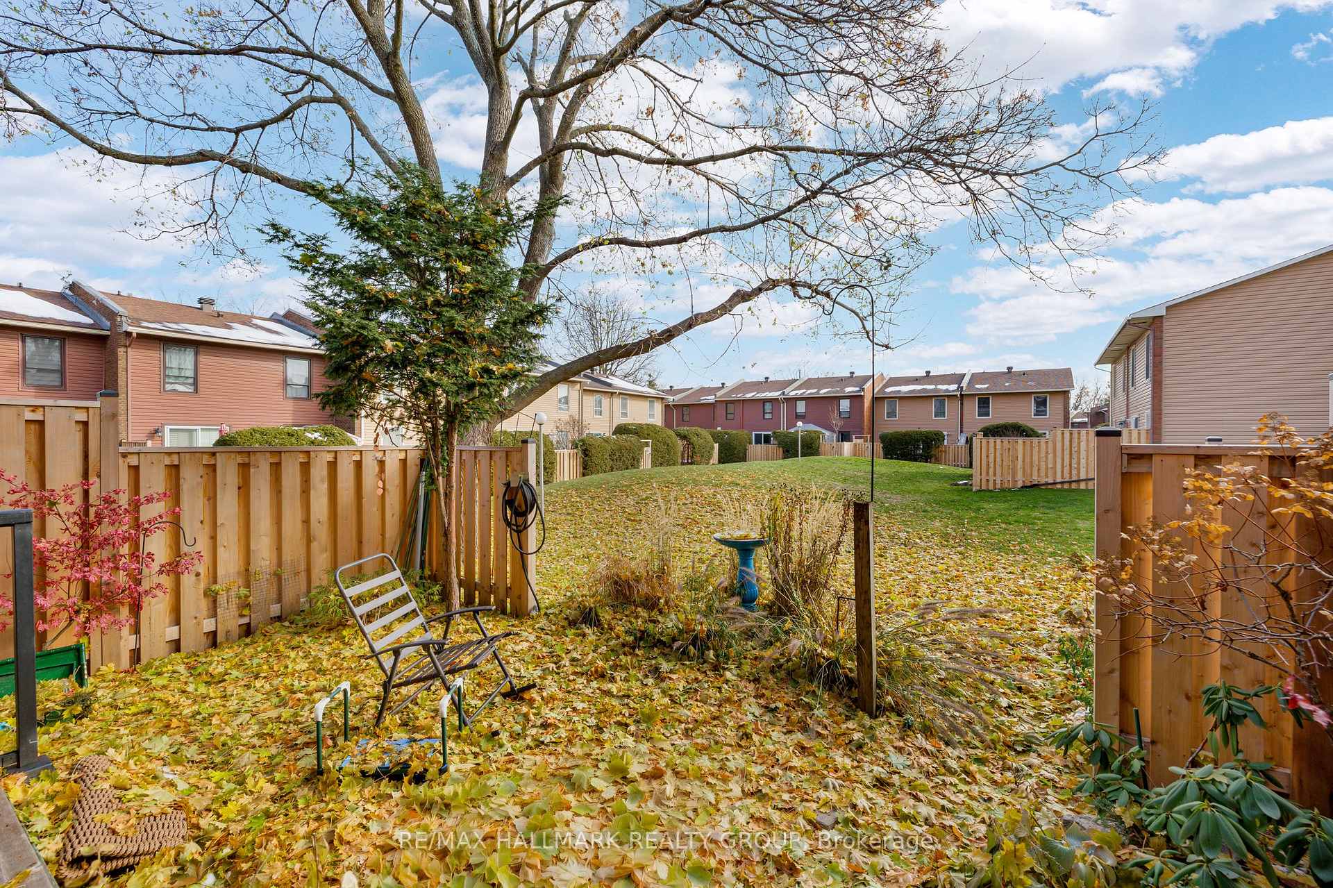 Photo 81 of 10 Black Forest Lane, Ottawa, Arbeatha Park — HOMEH