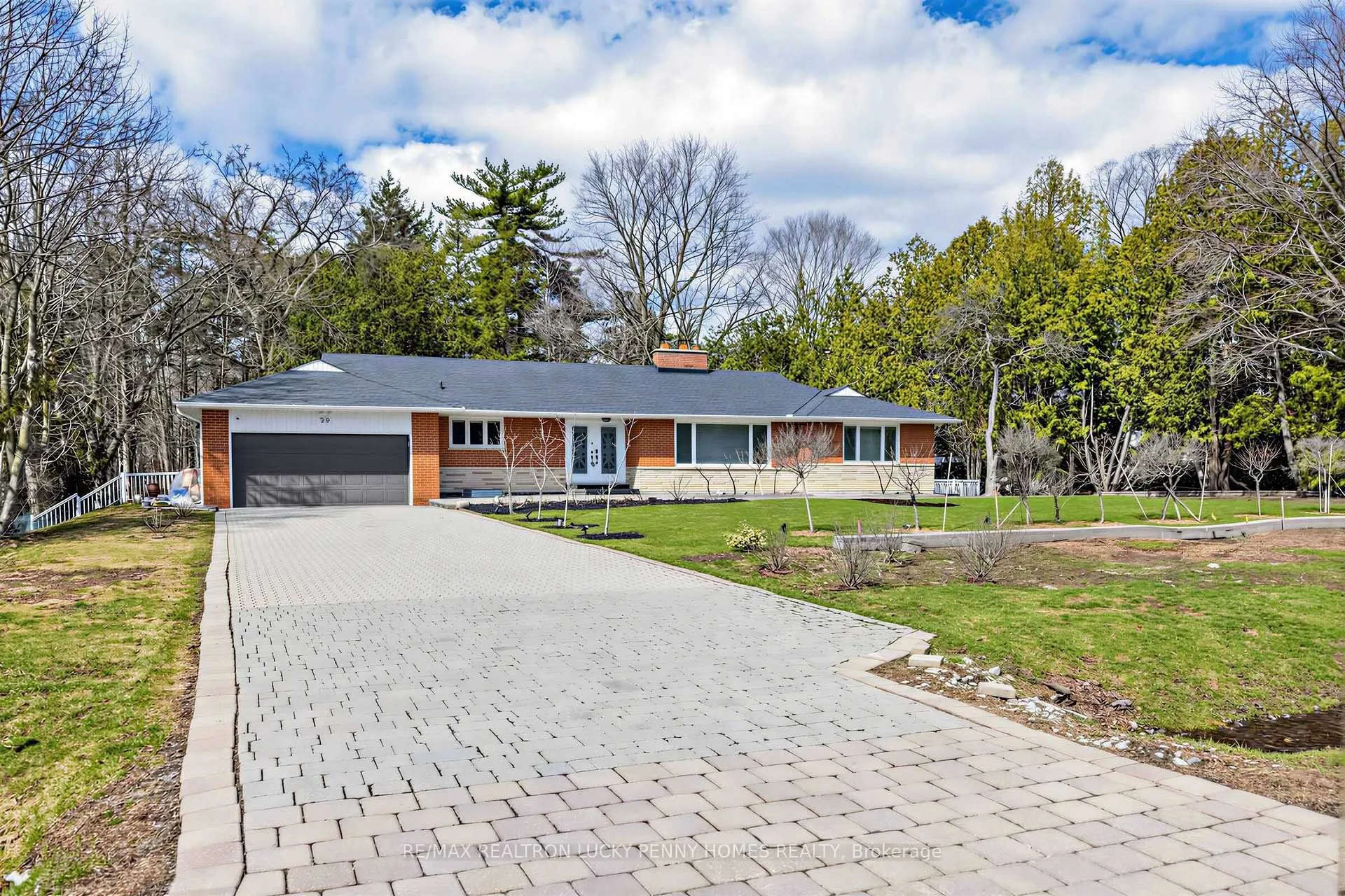 Photo 1 of 29 Glenbourne Park Drive, Markham, Devil's Elbow — HOMEH