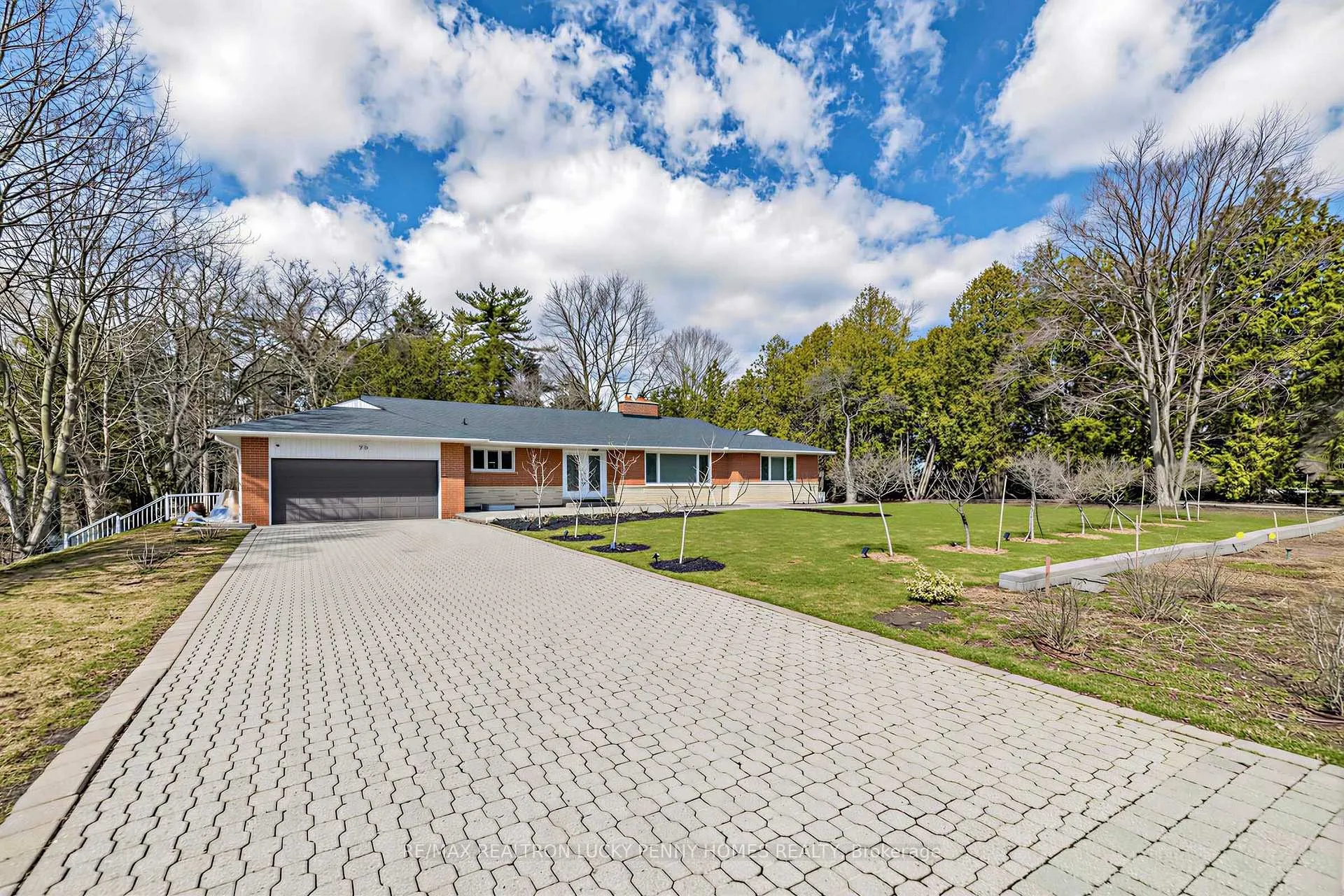 Photo 2 of 29 Glenbourne Park Drive, Markham, Devil's Elbow — HOMEH