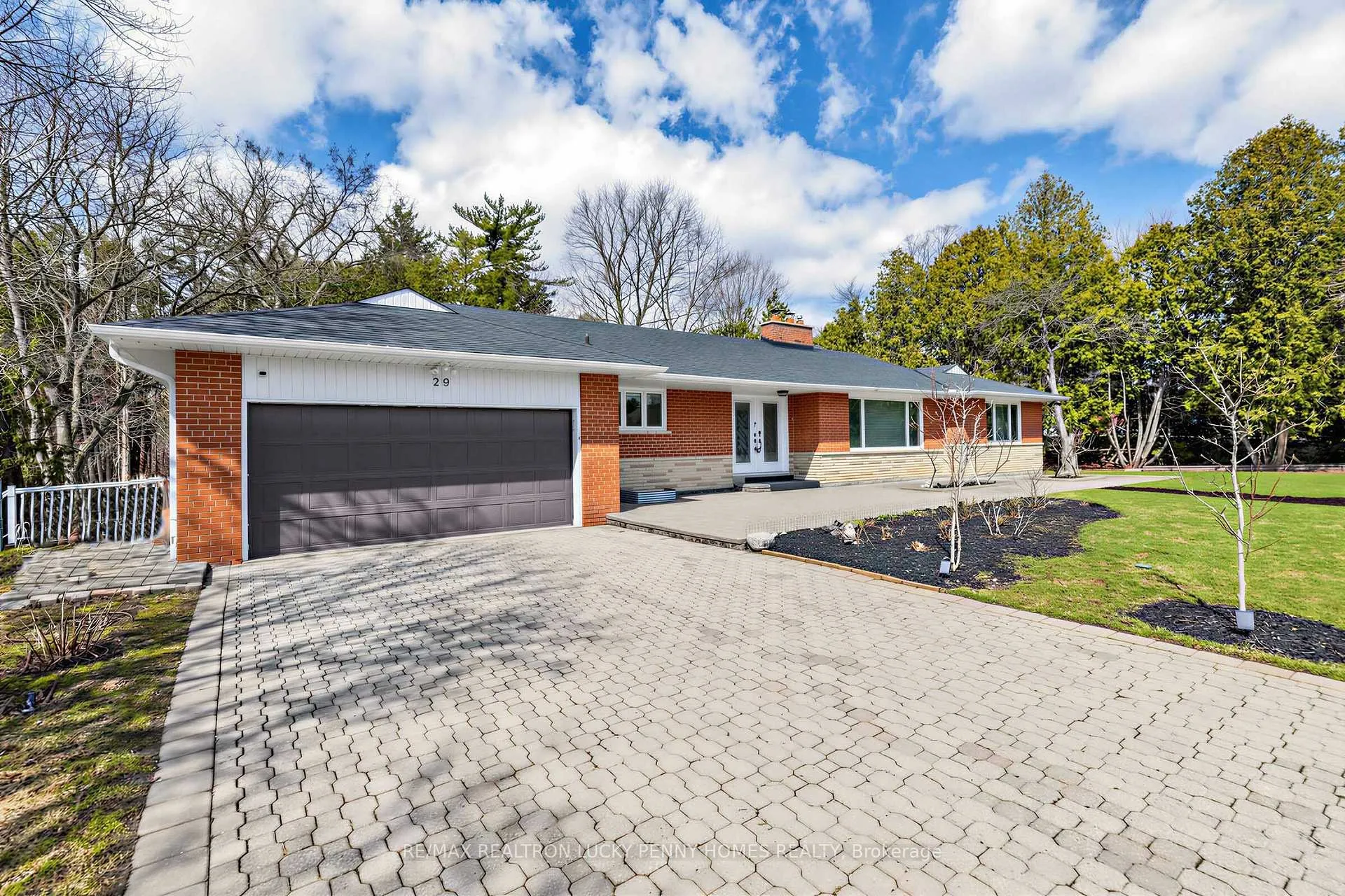 Photo 3 of 29 Glenbourne Park Drive, Markham, Devil's Elbow — HOMEH