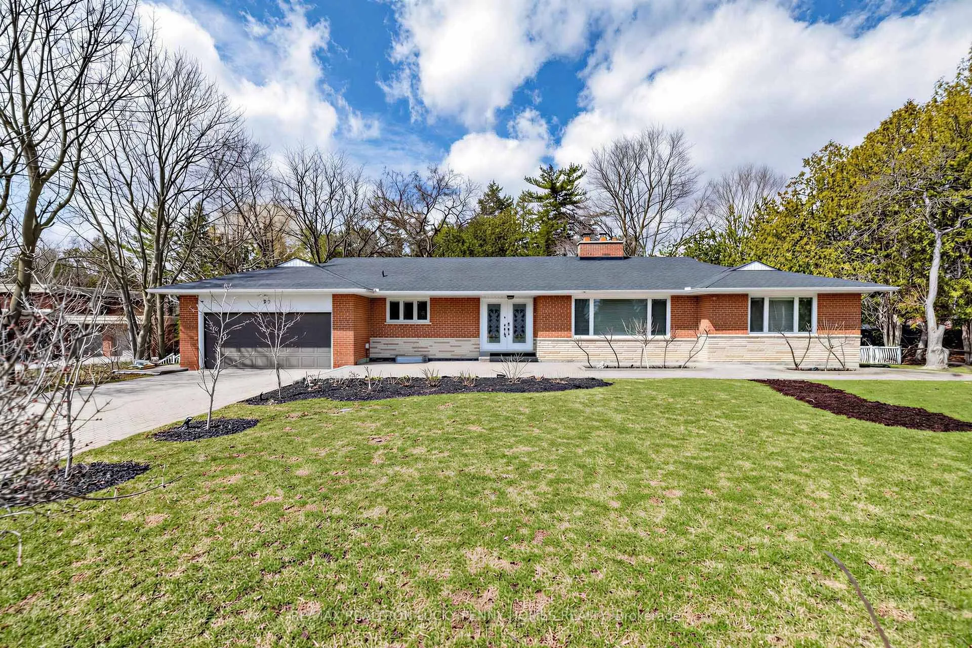 Photo 4 of 29 Glenbourne Park Drive, Markham, Devil's Elbow — HOMEH