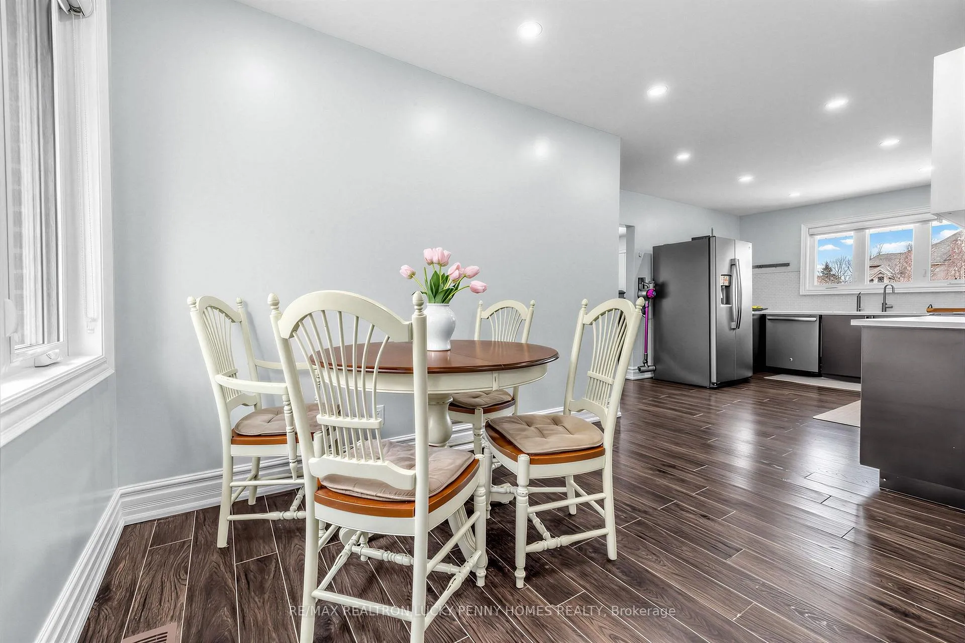 Photo 19 of 29 Glenbourne Park Drive, Markham, Devil's Elbow — HOMEH