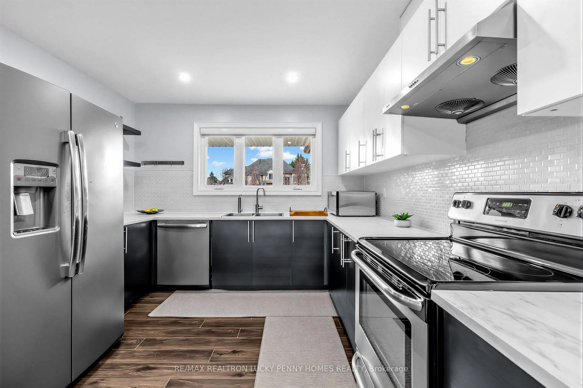 Photo 22 of 29 Glenbourne Park Drive, Markham, Devil's Elbow — HOMEH