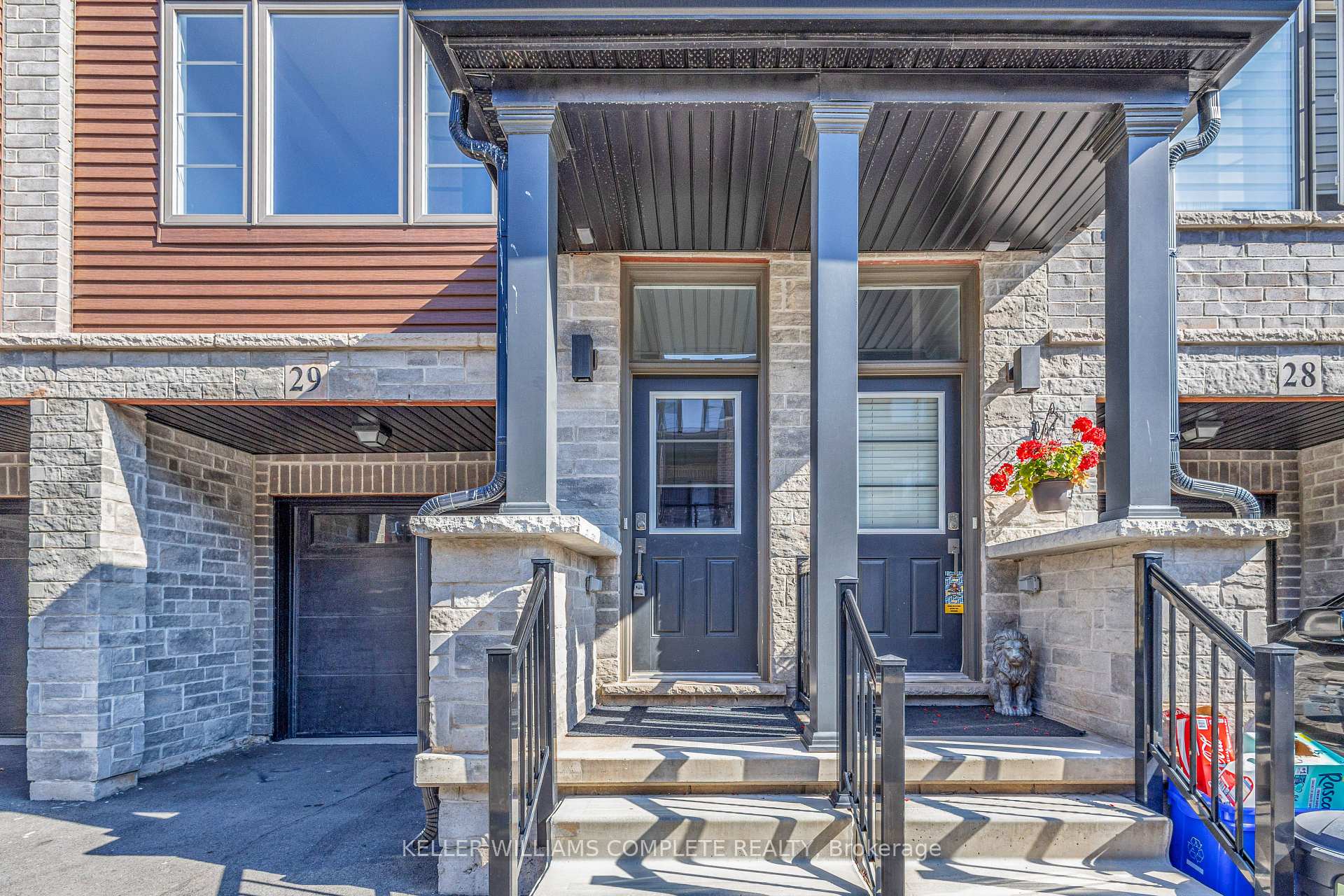 Photo 3 of Unit 29, 575 Woodward Avenue, Hamilton, Parkview — HOMEH