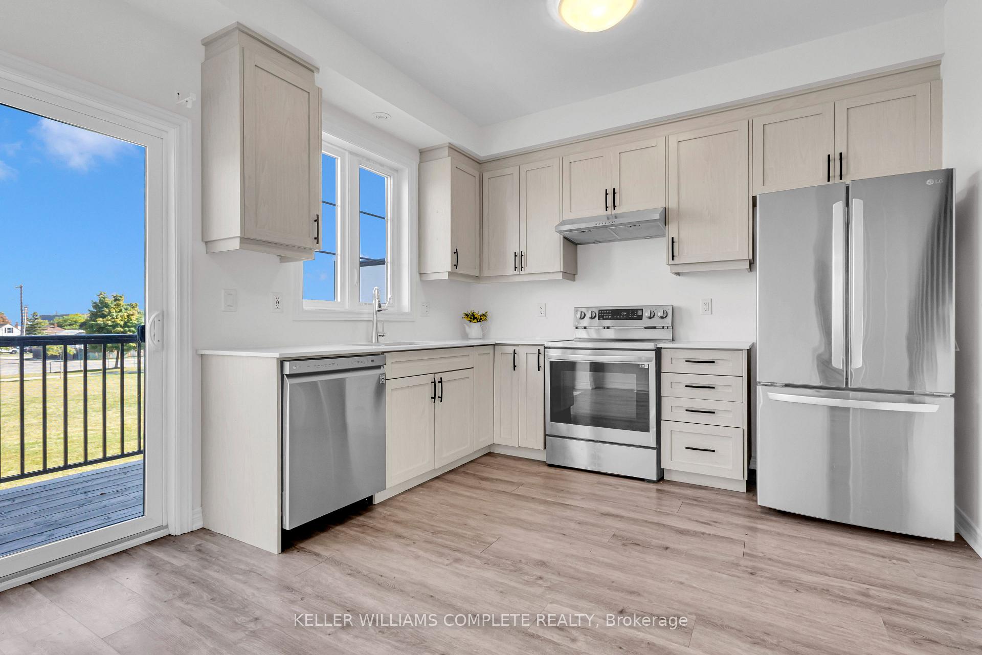 Photo 11 of Unit 29, 575 Woodward Avenue, Hamilton, Parkview — HOMEH