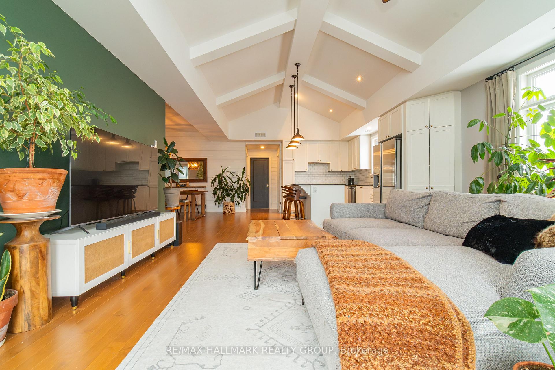 Photo 7 of 228 Mullin Private, Ottawa, Mer Bleue/Bradley Estates/Anderson Park — HOMEH