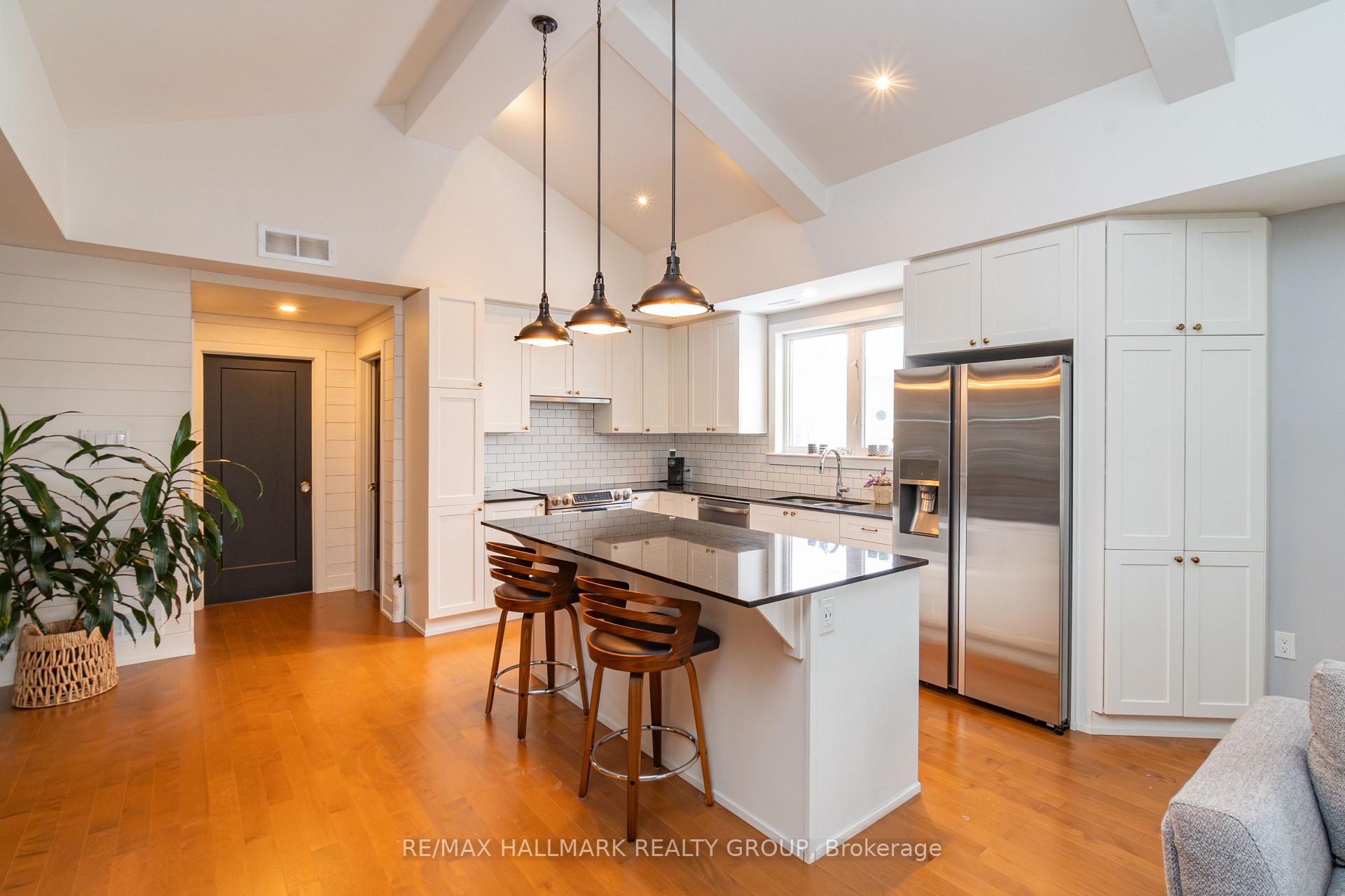 Photo 8 of 228 Mullin Private, Ottawa, Mer Bleue/Bradley Estates/Anderson Park — HOMEH