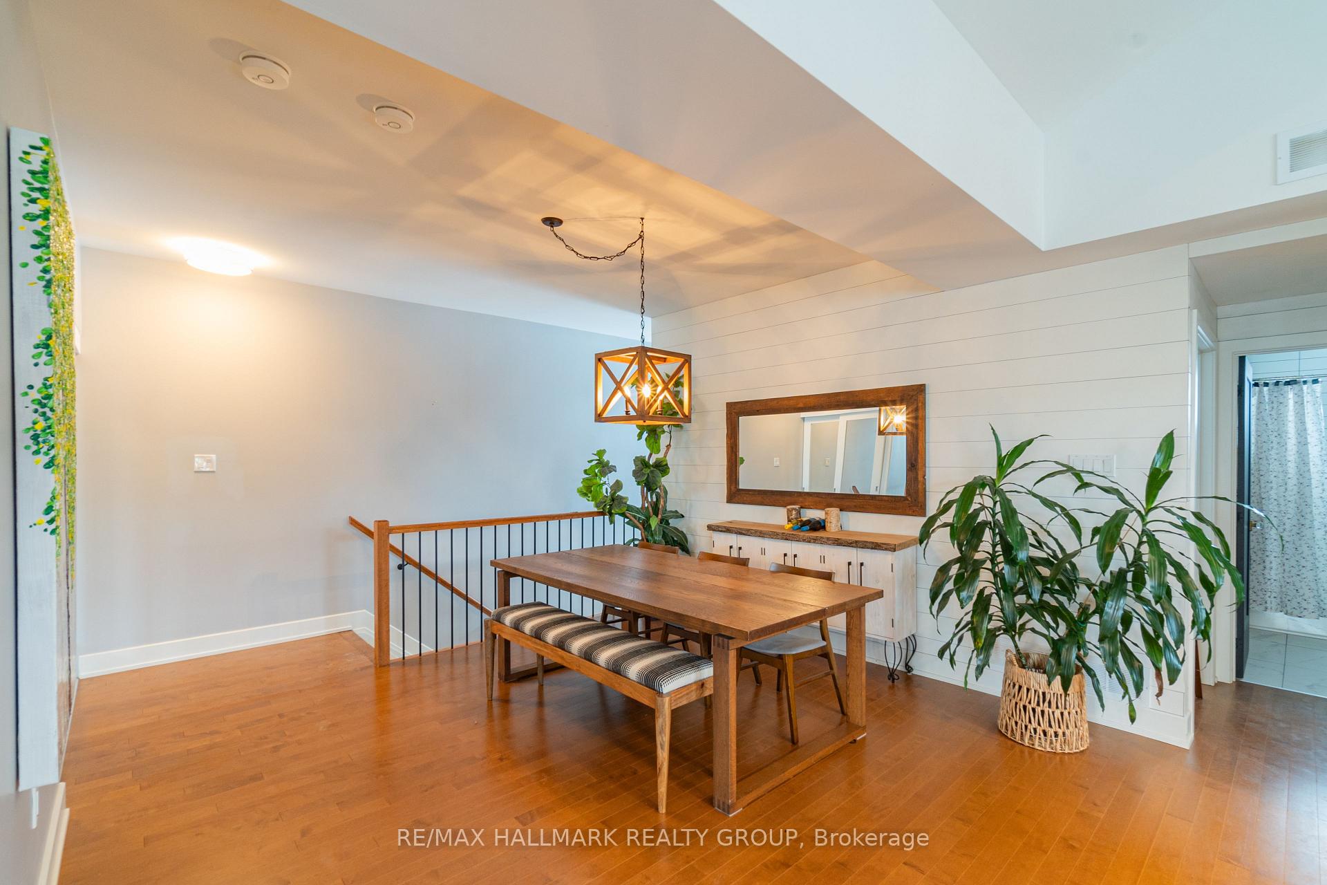 Photo 13 of 228 Mullin Private, Ottawa, Mer Bleue/Bradley Estates/Anderson Park — HOMEH
