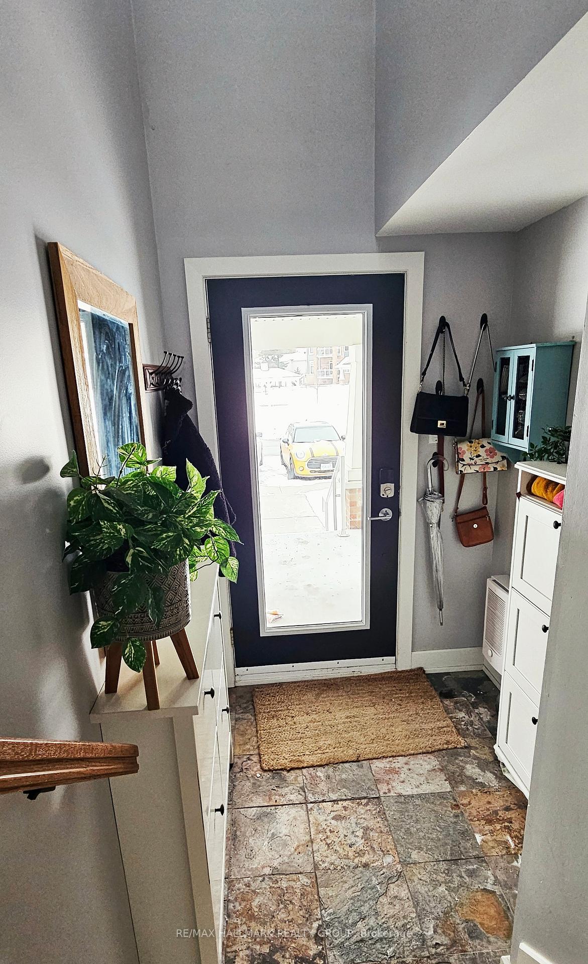 Photo 17 of 228 Mullin Private, Ottawa, Mer Bleue/Bradley Estates/Anderson Park — HOMEH