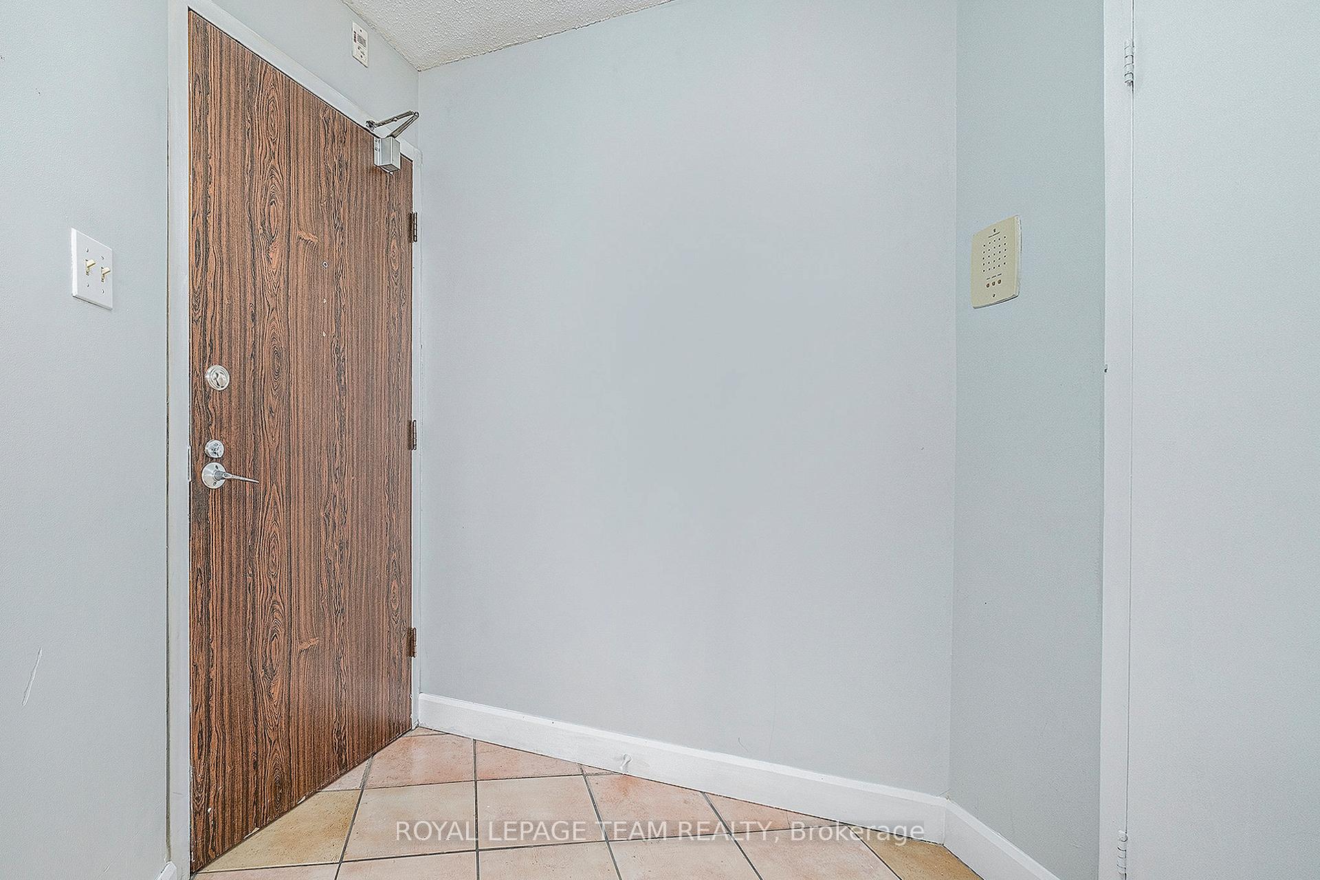 Photo 4 of Unit 507, 900 Dynes Road, Ottawa, Carleton Square — HOMEH