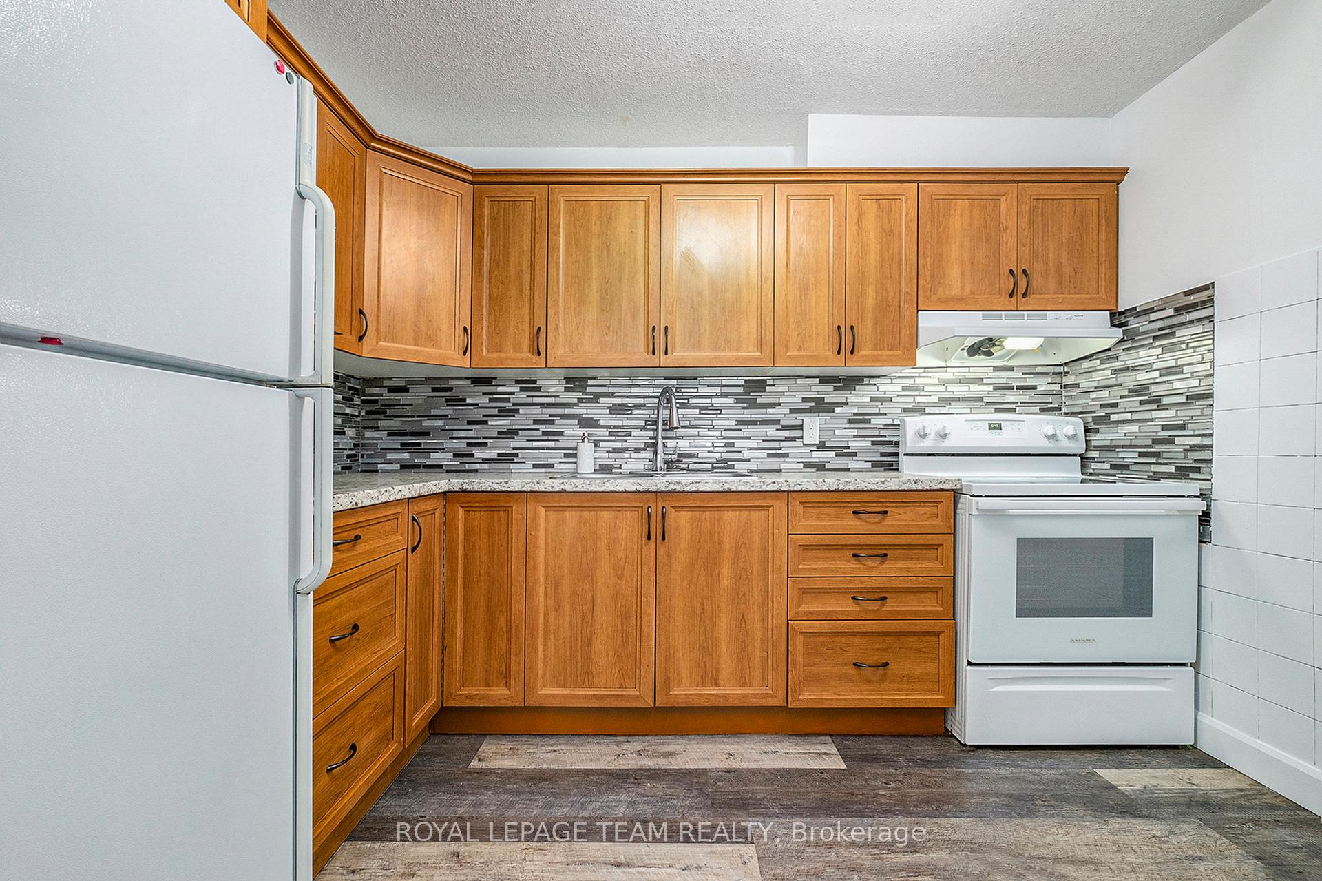 Photo 8 of Unit 507, 900 Dynes Road, Ottawa, Carleton Square — HOMEH