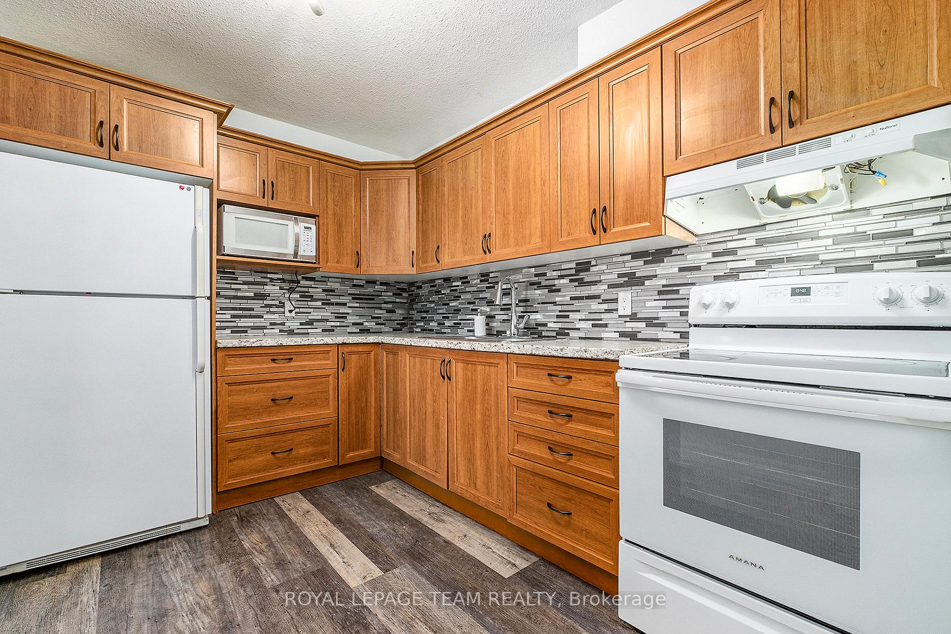 Photo 9 of Unit 507, 900 Dynes Road, Ottawa, Carleton Square — HOMEH