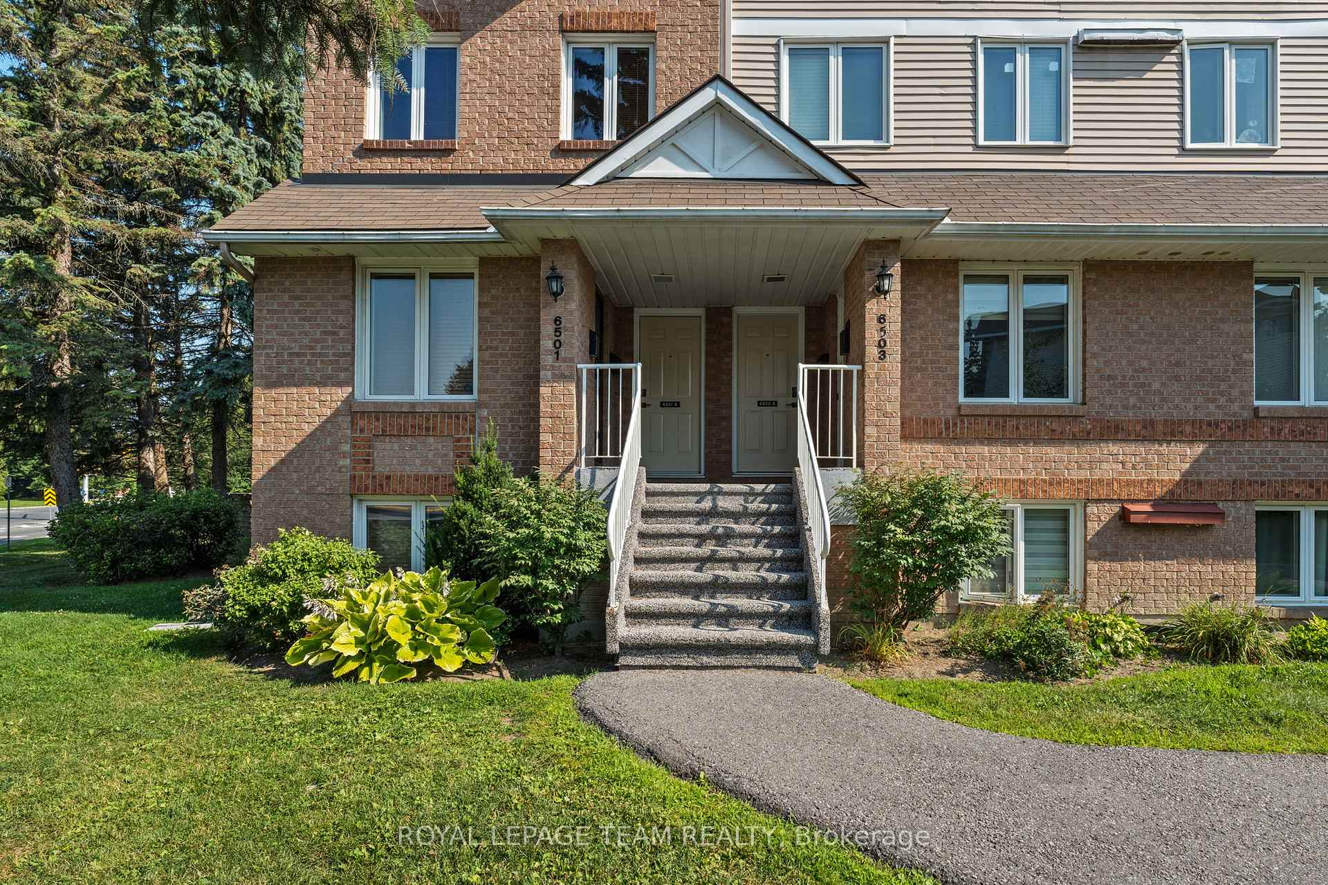 Photo 7 of Unit B, 6501 Bilberry Drive, Ottawa, Convent Glen North — HOMEH