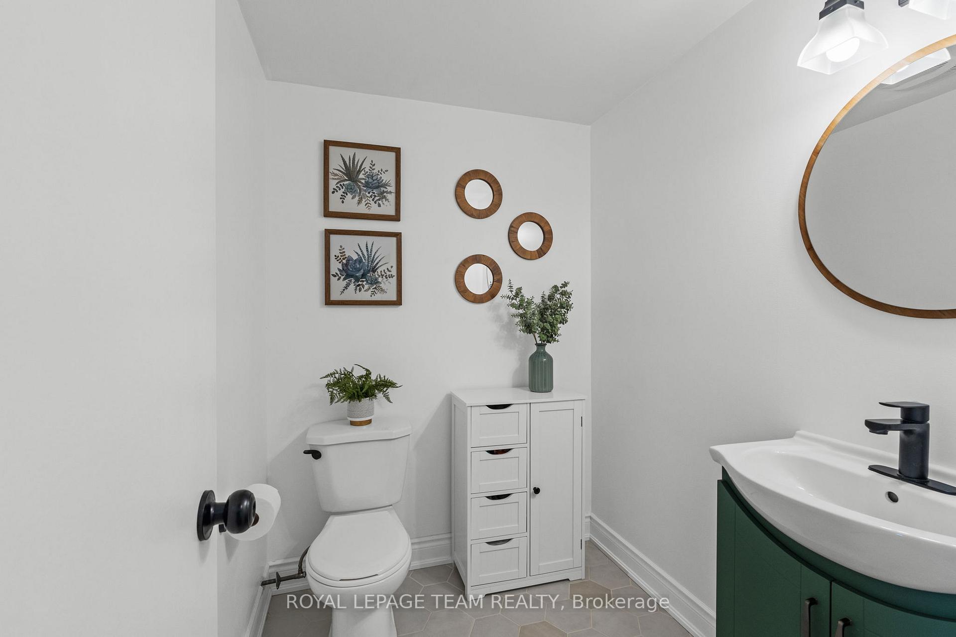 Photo 23 of Unit B, 6501 Bilberry Drive, Ottawa, Convent Glen North — HOMEH