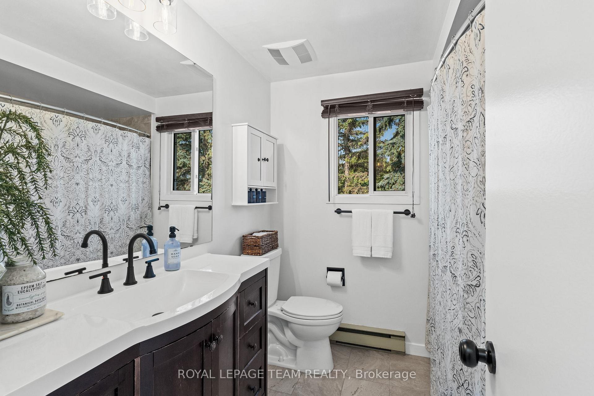 Photo 33 of Unit B, 6501 Bilberry Drive, Ottawa, Convent Glen North — HOMEH