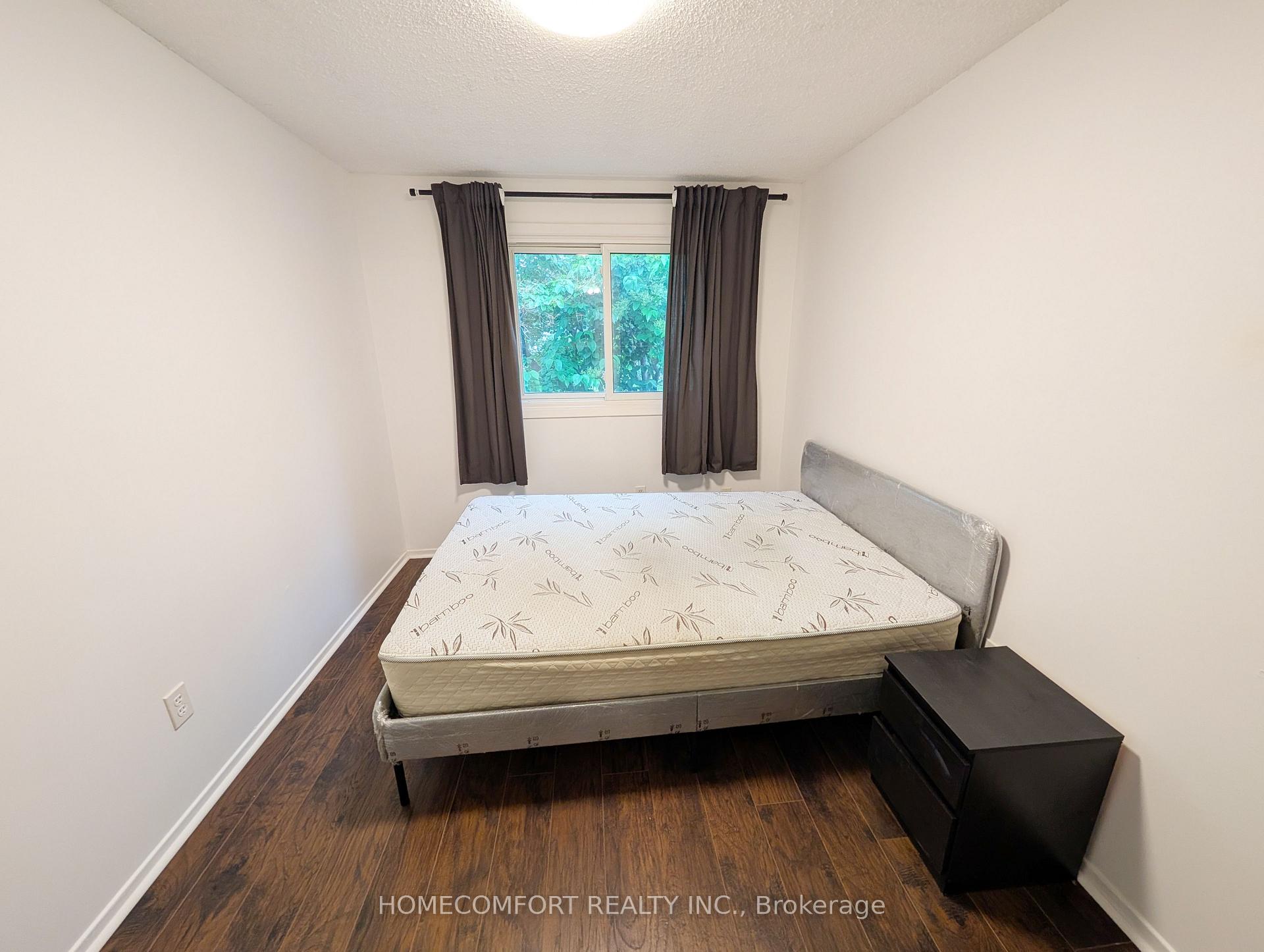 Photo 6 of Unit 39, 21 Thatcher's Mill Way, Markham, Bullock — HOMEH