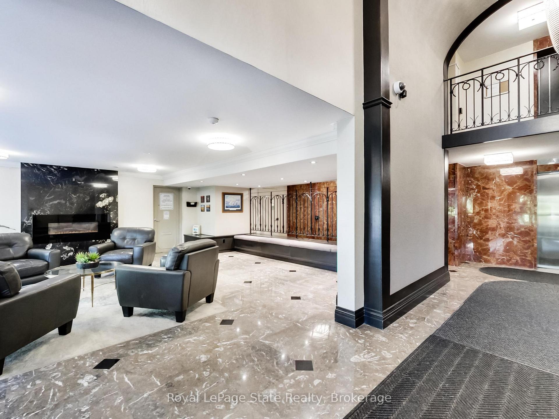 Photo 3 of Unit 203, 500 Green Road, Hamilton, Lakeshore — HOMEH