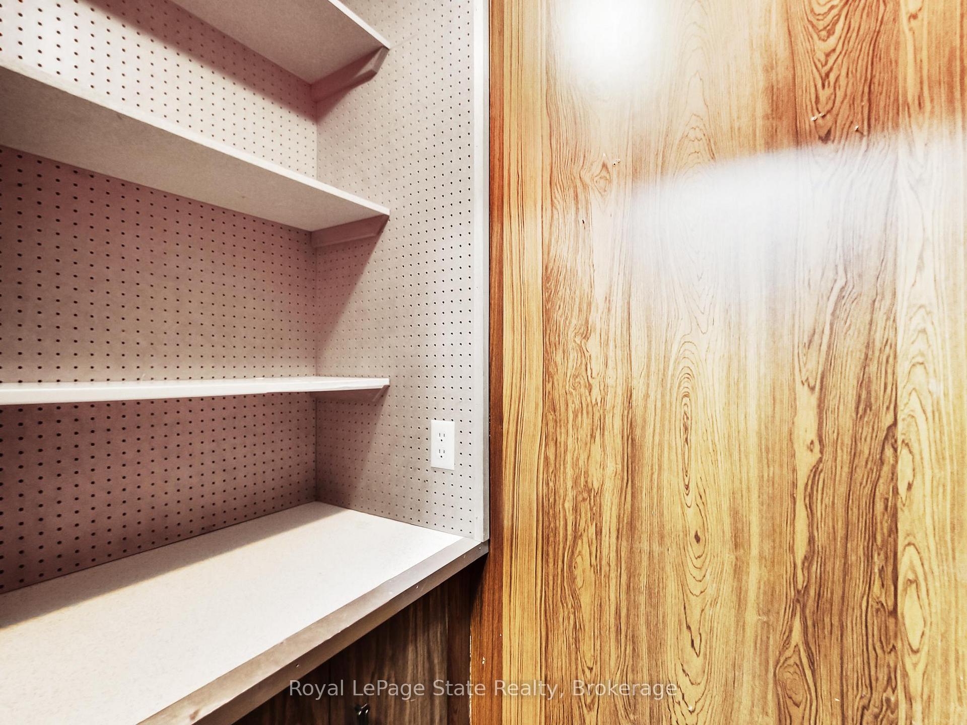 Photo 6 of Unit 203, 500 Green Road, Hamilton, Lakeshore — HOMEH