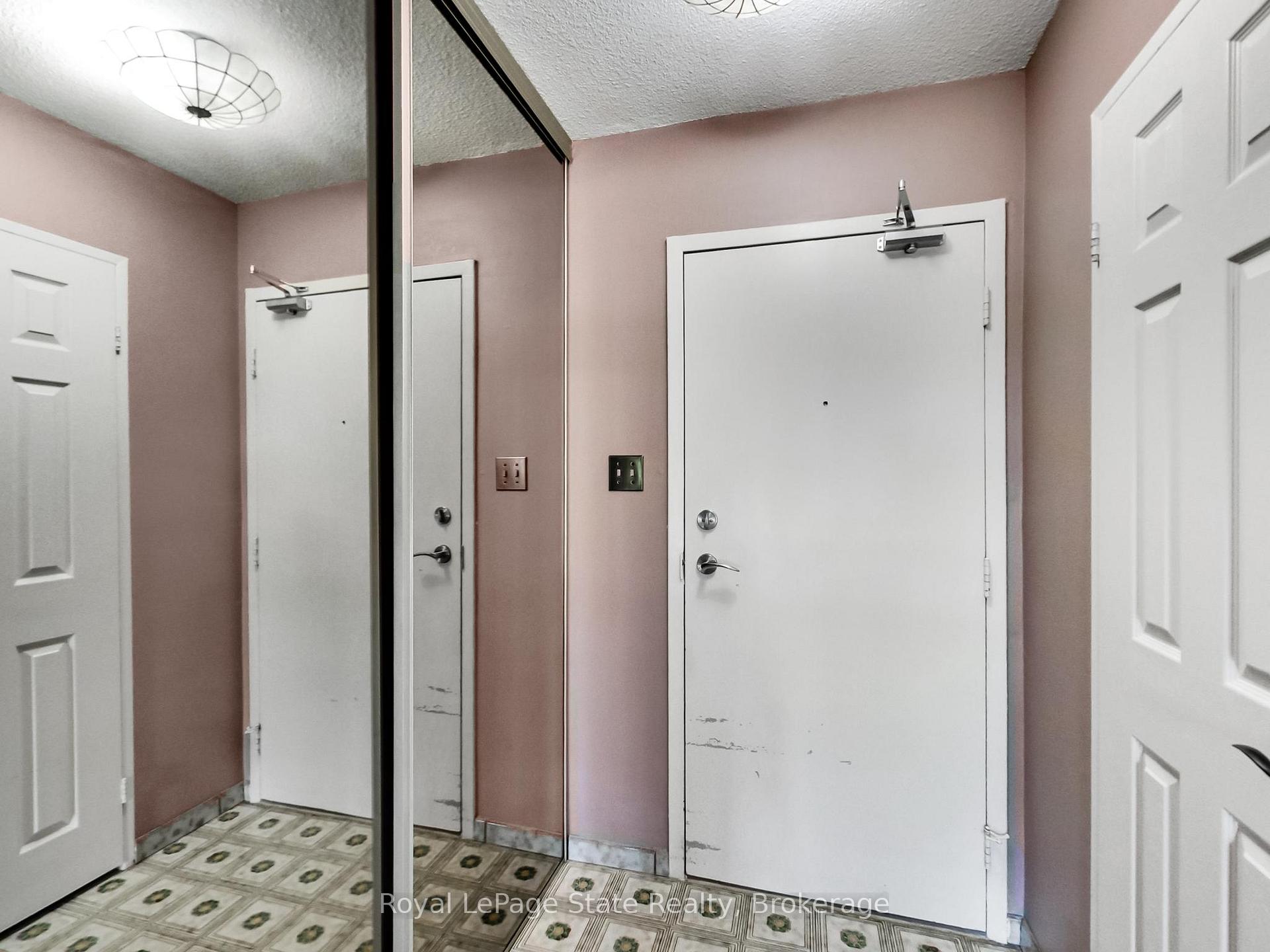 Photo 7 of Unit 203, 500 Green Road, Hamilton, Lakeshore — HOMEH