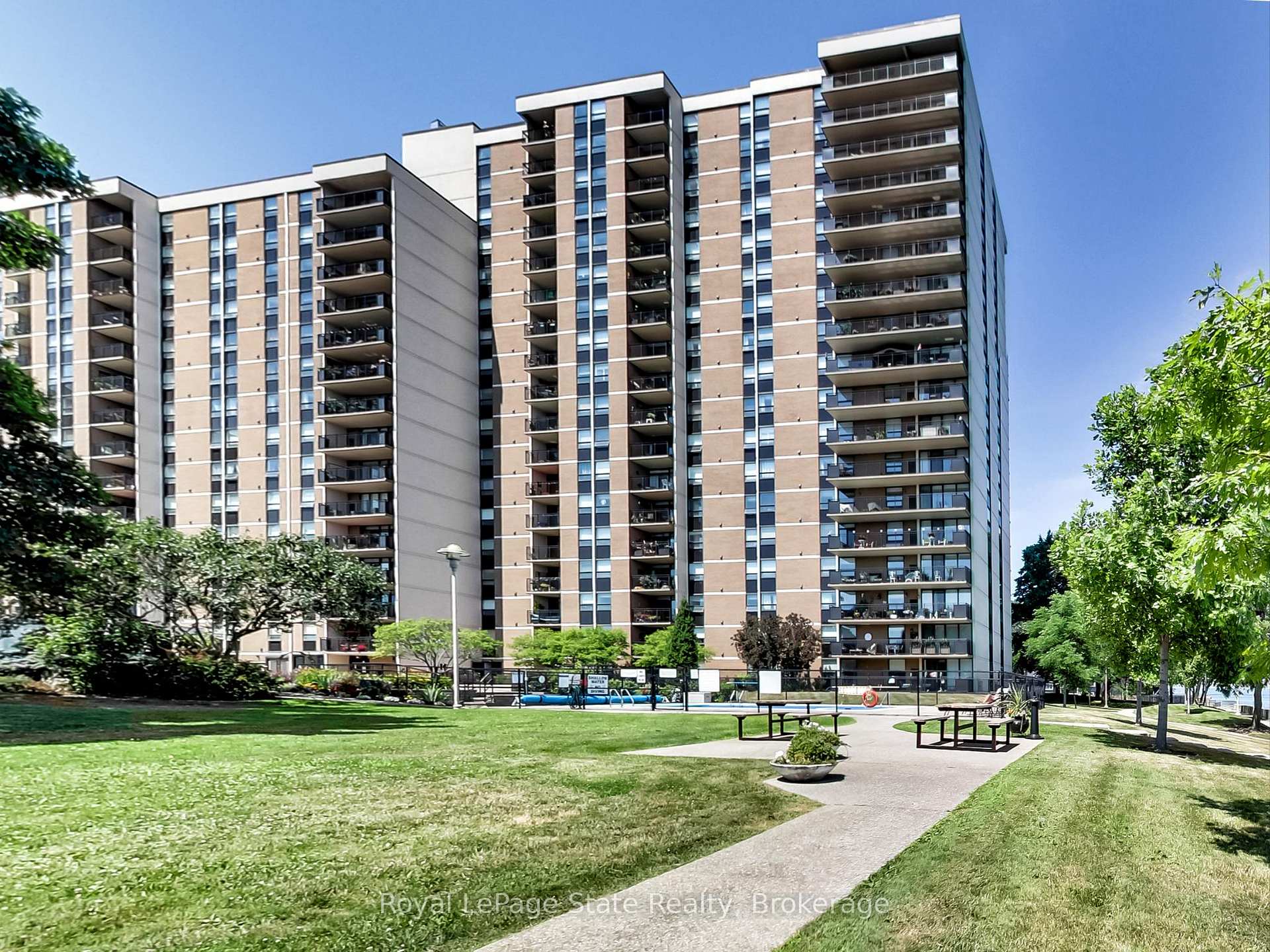 Photo 50 of Unit 203, 500 Green Road, Hamilton, Lakeshore — HOMEH