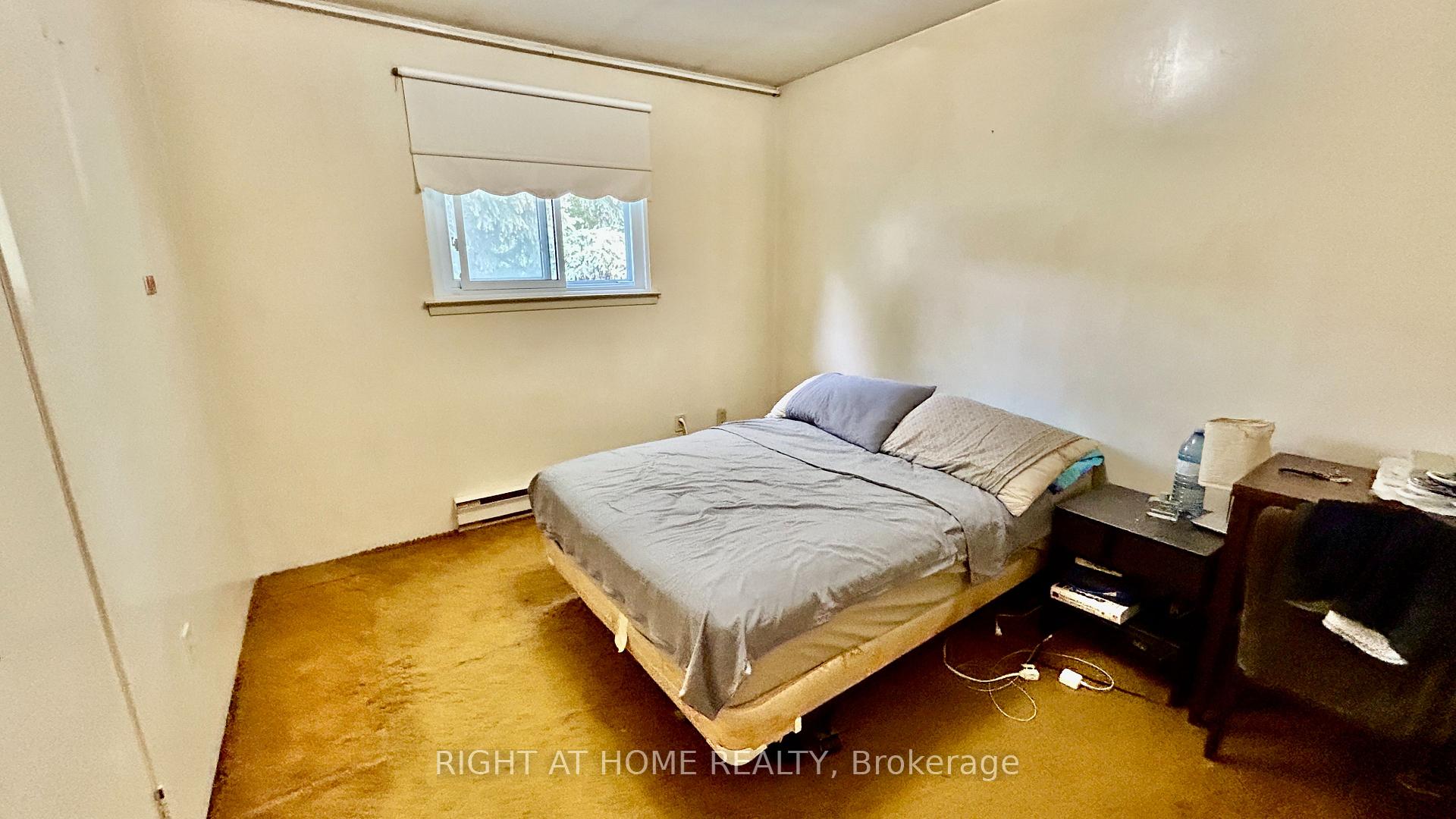 Photo 13 of 26 Niles Way, Markham, Aileen-Willowbrook — HOMEH