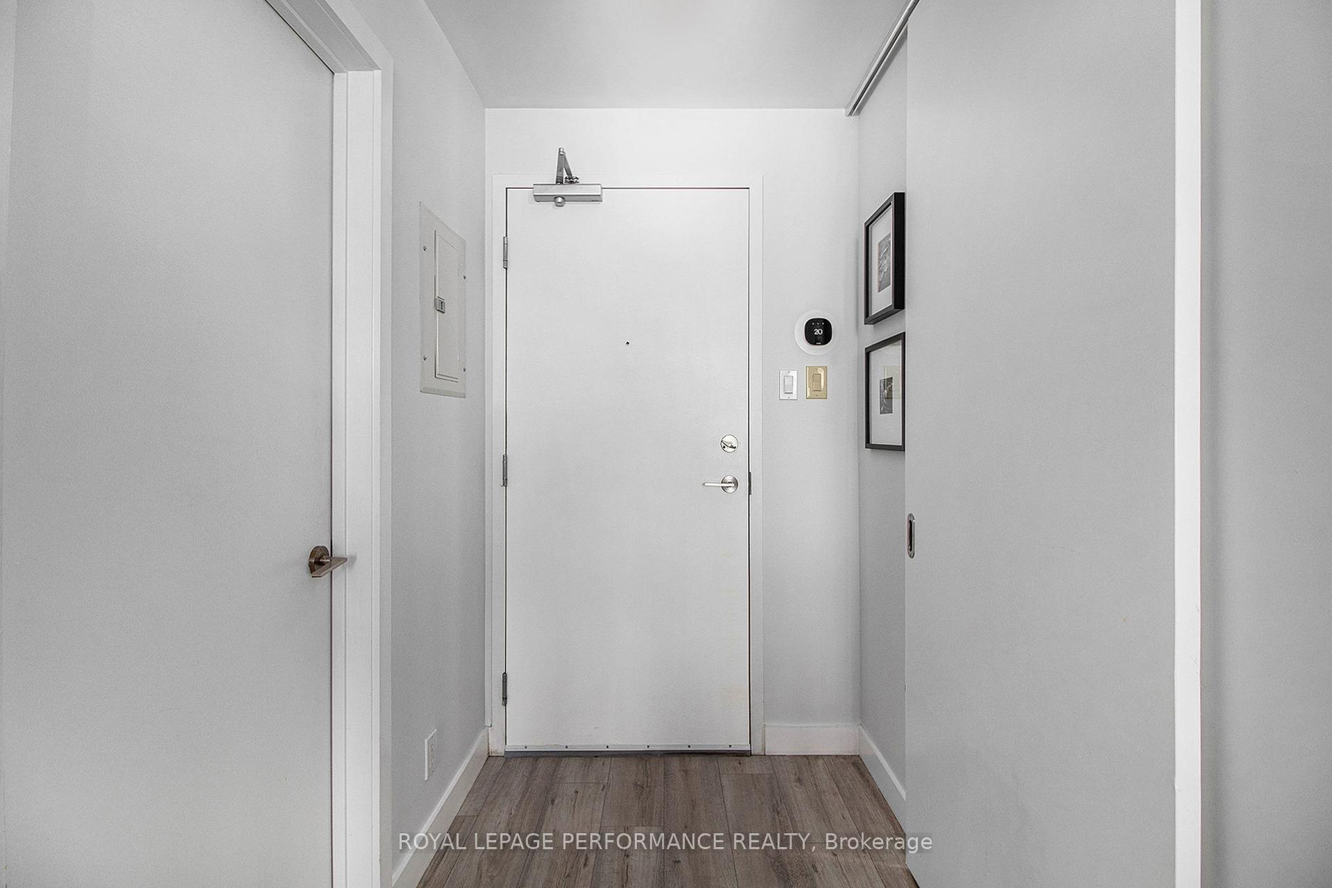 Photo 2 of Unit 814, 354 Gladstone Avenue, Ottawa, Ottawa Centre — HOMEH