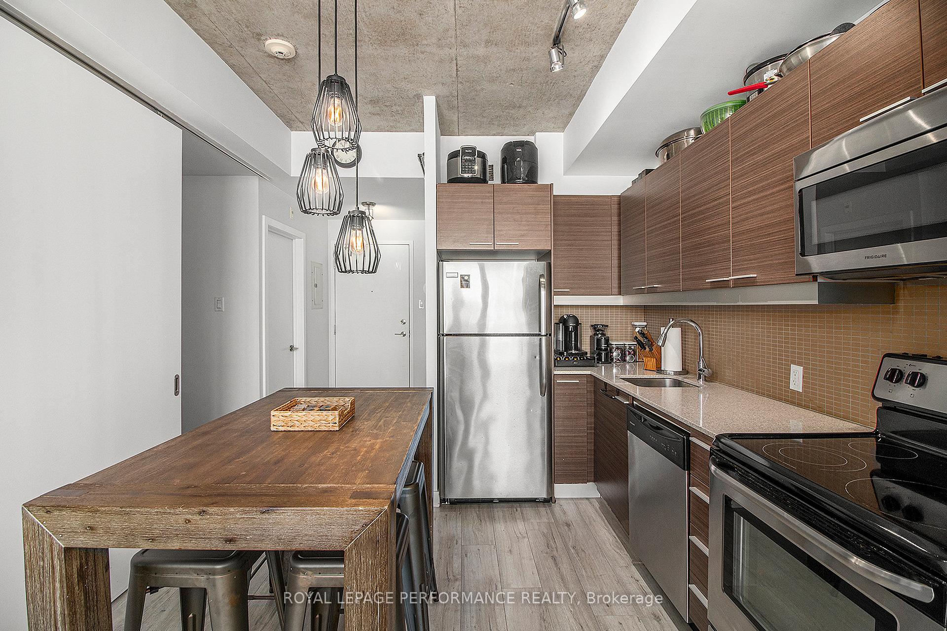 Photo 3 of Unit 814, 354 Gladstone Avenue, Ottawa, Ottawa Centre — HOMEH