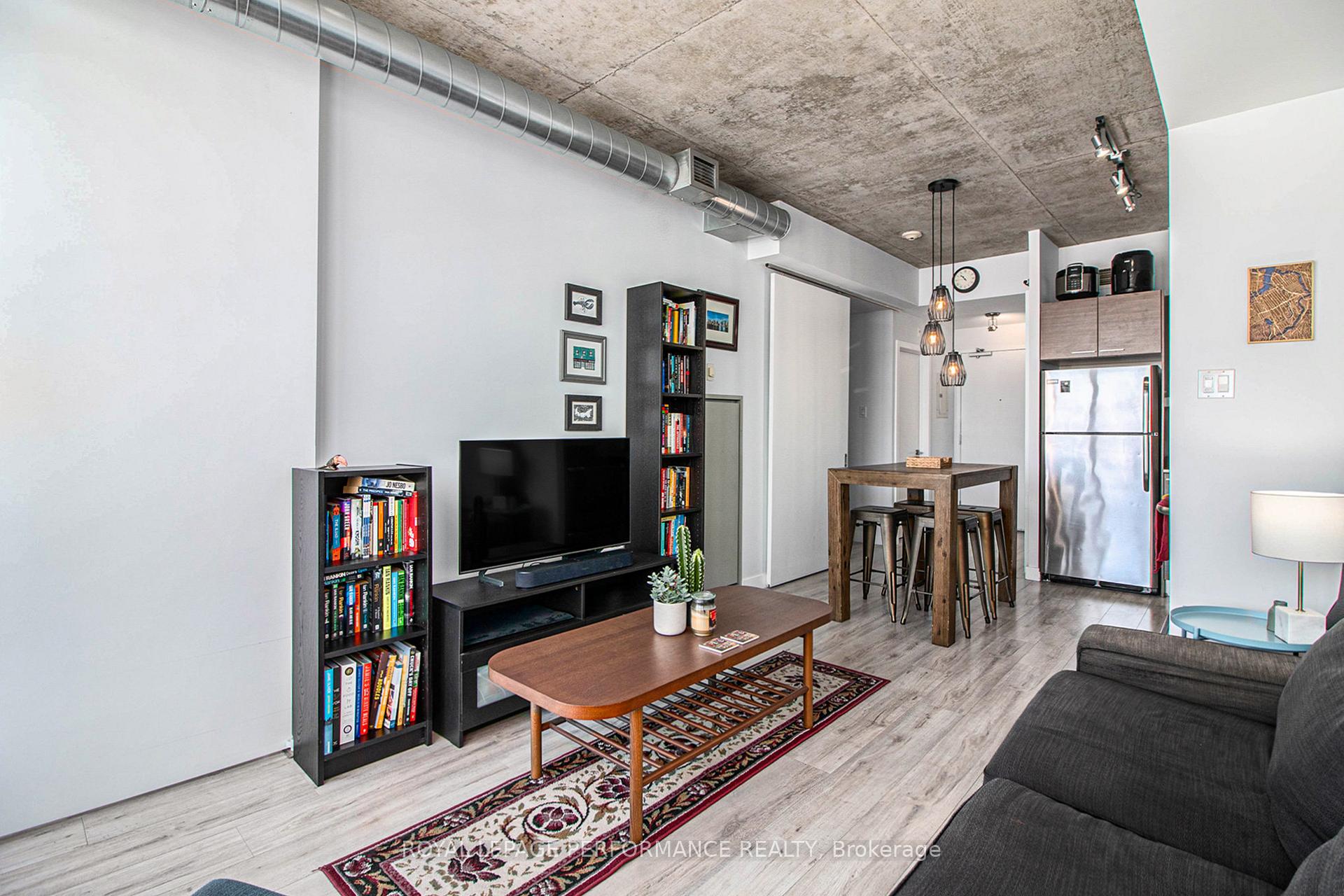 Photo 11 of Unit 814, 354 Gladstone Avenue, Ottawa, Ottawa Centre — HOMEH