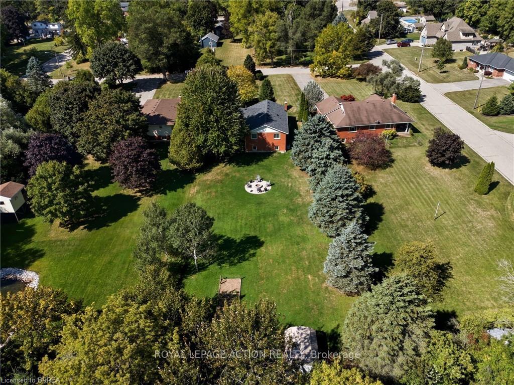 Photo 33 of 8 First Street, Brant, Brantford Twp — HOMEH