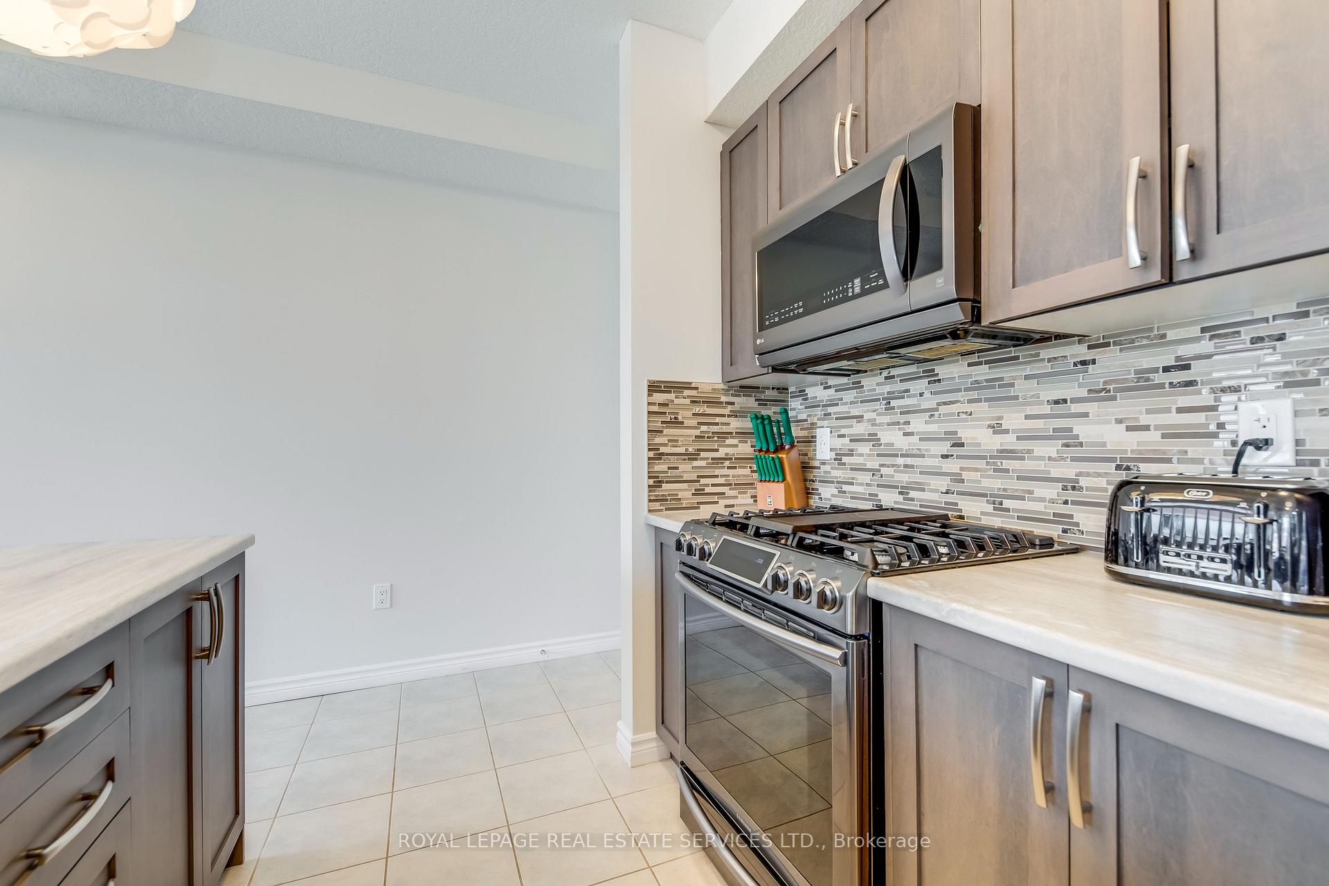 Photo 11 of Unit 76, 445 Ontario Street S, Toronto, Moss Park — HOMEH