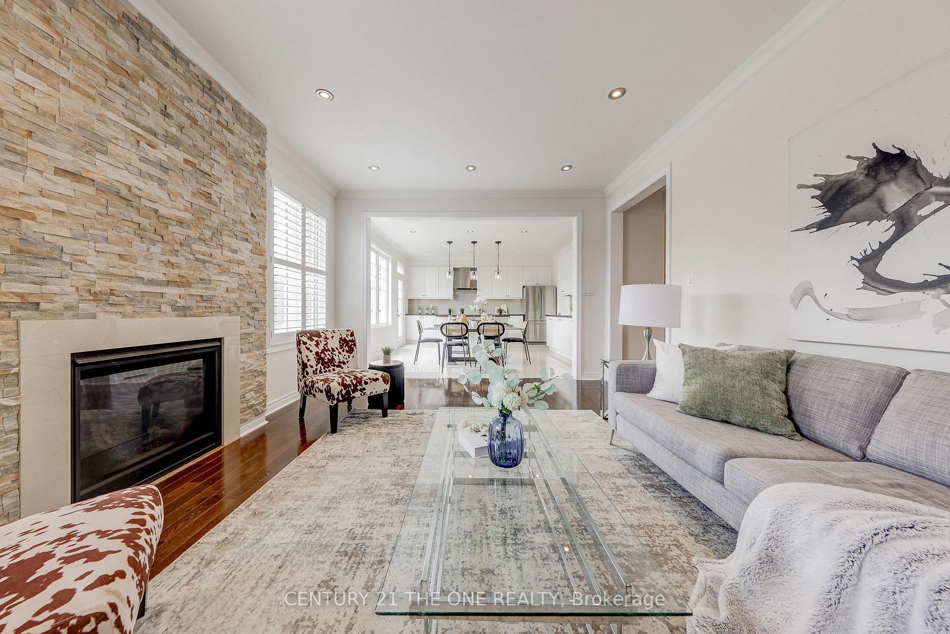 Photo 9 of 97 Roy Harper Avenue, Aurora, Rural Aurora — HOMEH