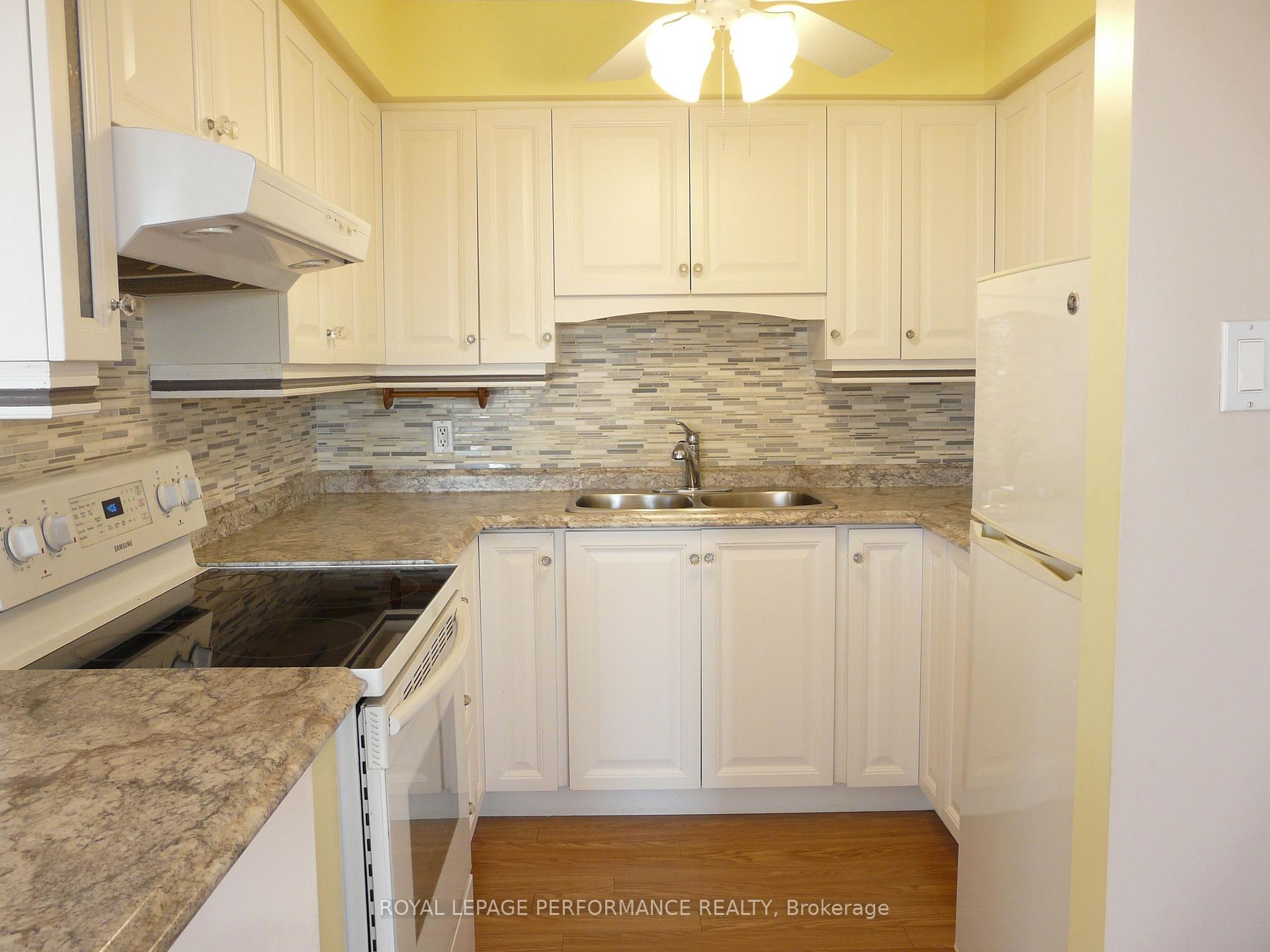 Photo 8 of Unit Penthouse 2, 158C Mcarthur Avenue, Ottawa, Vanier — HOMEH