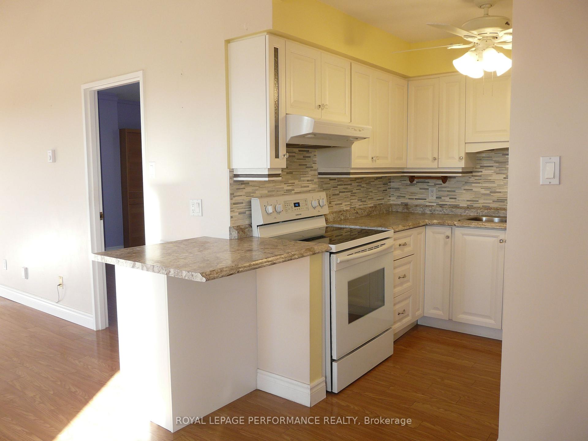 Photo 9 of Unit Penthouse 2, 158C Mcarthur Avenue, Ottawa, Vanier — HOMEH