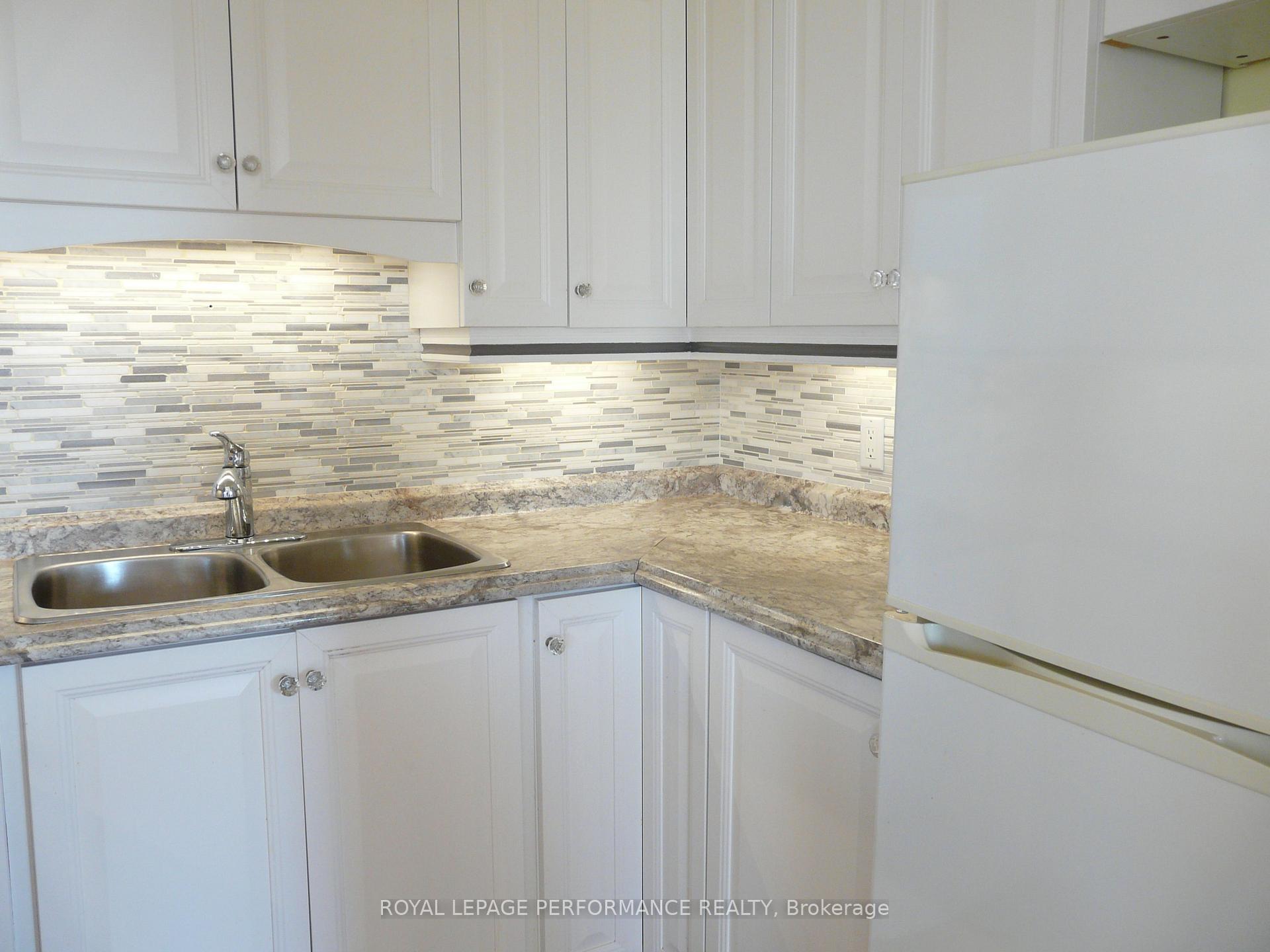 Photo 11 of Unit Penthouse 2, 158C Mcarthur Avenue, Ottawa, Vanier — HOMEH