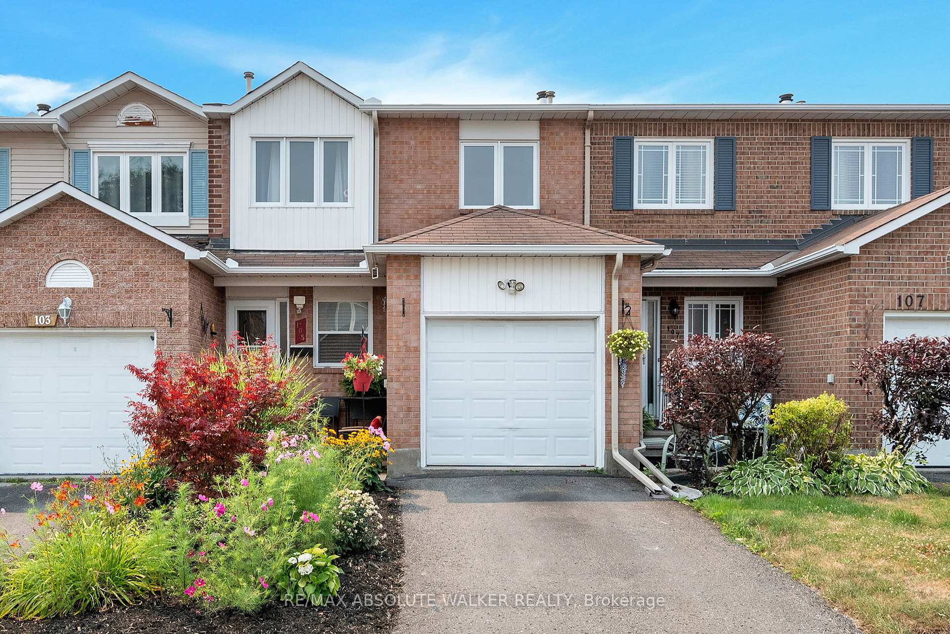 Photo 1 of Unit 52, 105 Claiborne Way, Ottawa, Queenswood Heights South — HOMEH