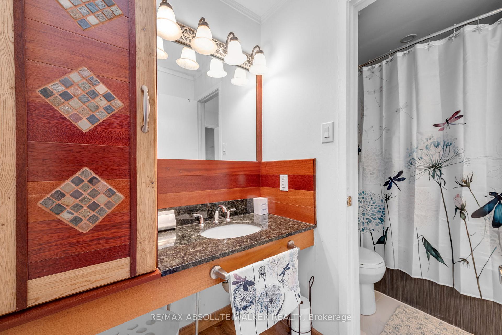 Photo 15 of Unit 52, 105 Claiborne Way, Ottawa, Queenswood Heights South — HOMEH