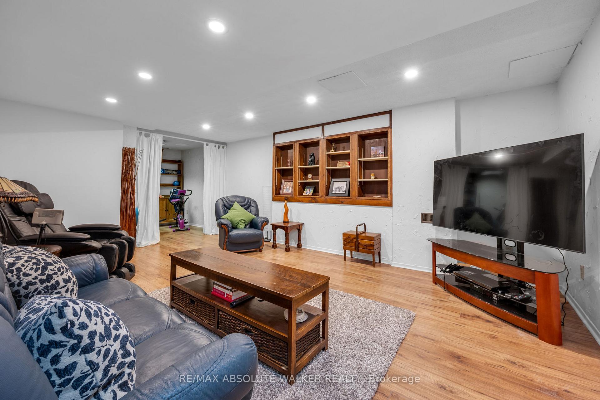 Photo 20 of Unit 52, 105 Claiborne Way, Ottawa, Queenswood Heights South — HOMEH