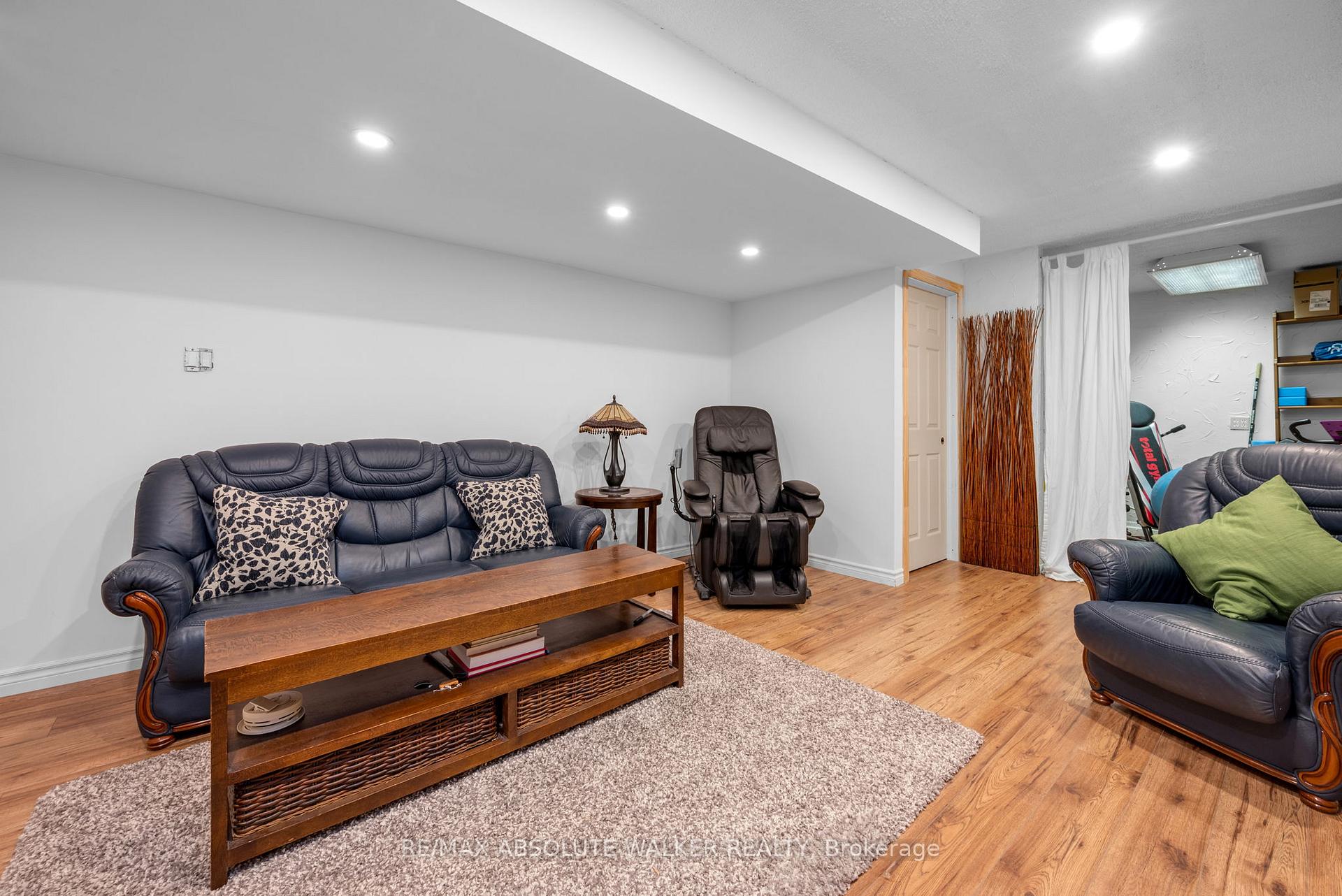 Photo 21 of Unit 52, 105 Claiborne Way, Ottawa, Queenswood Heights South — HOMEH
