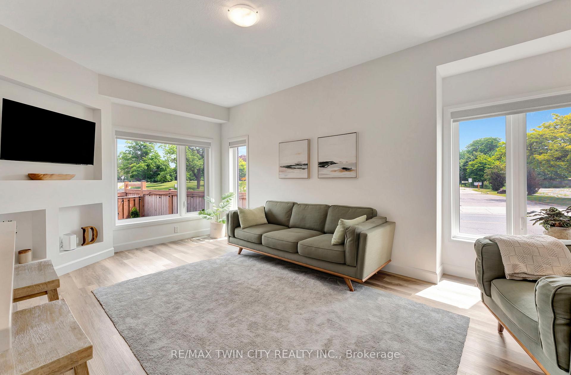Photo 8 of 4 Southam Lane, Hamilton, Mountview — HOMEH