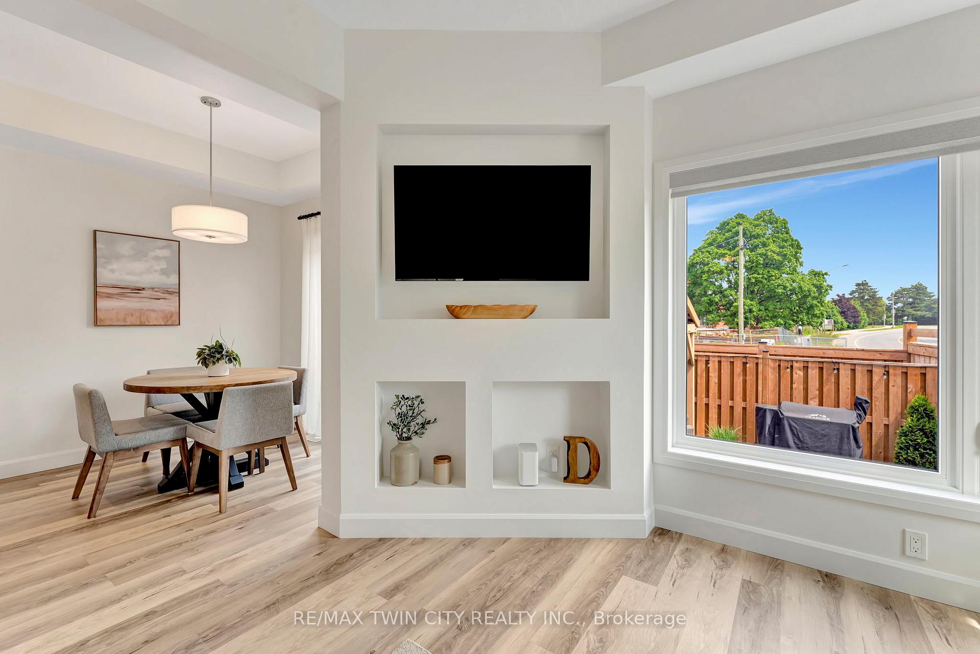 Photo 11 of 4 Southam Lane, Hamilton, Mountview — HOMEH