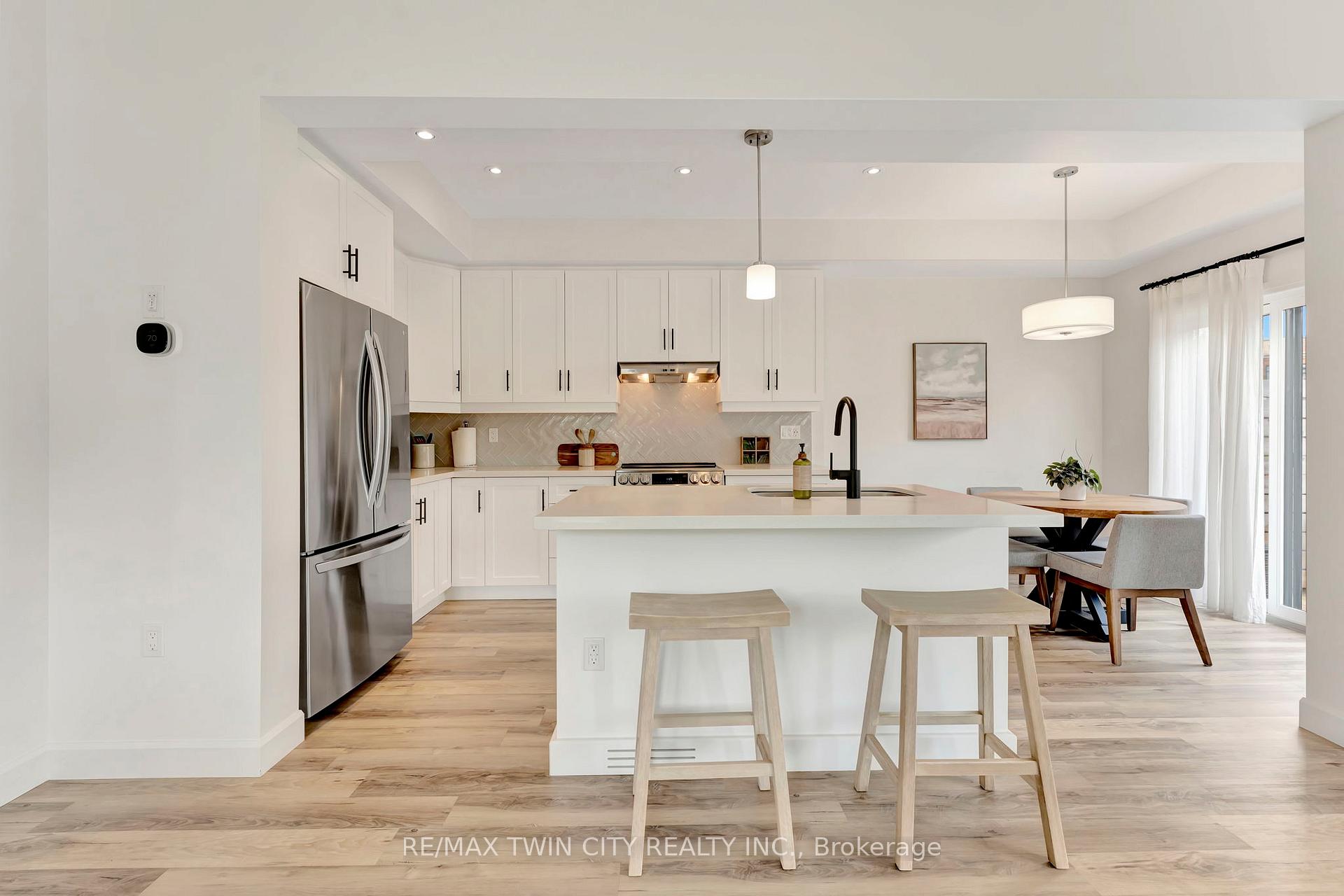 Photo 12 of 4 Southam Lane, Hamilton, Mountview — HOMEH