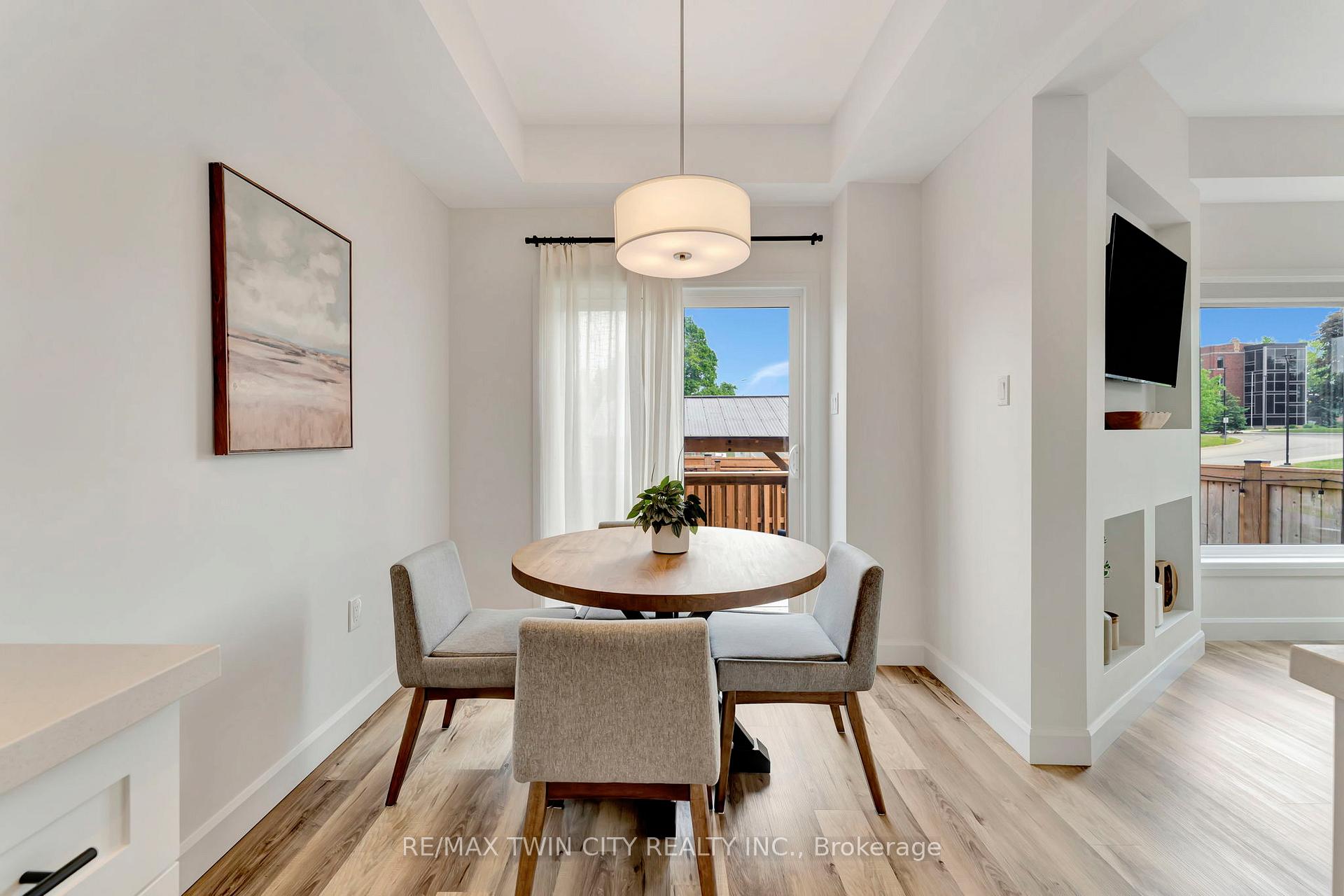 Photo 16 of 4 Southam Lane, Hamilton, Mountview — HOMEH