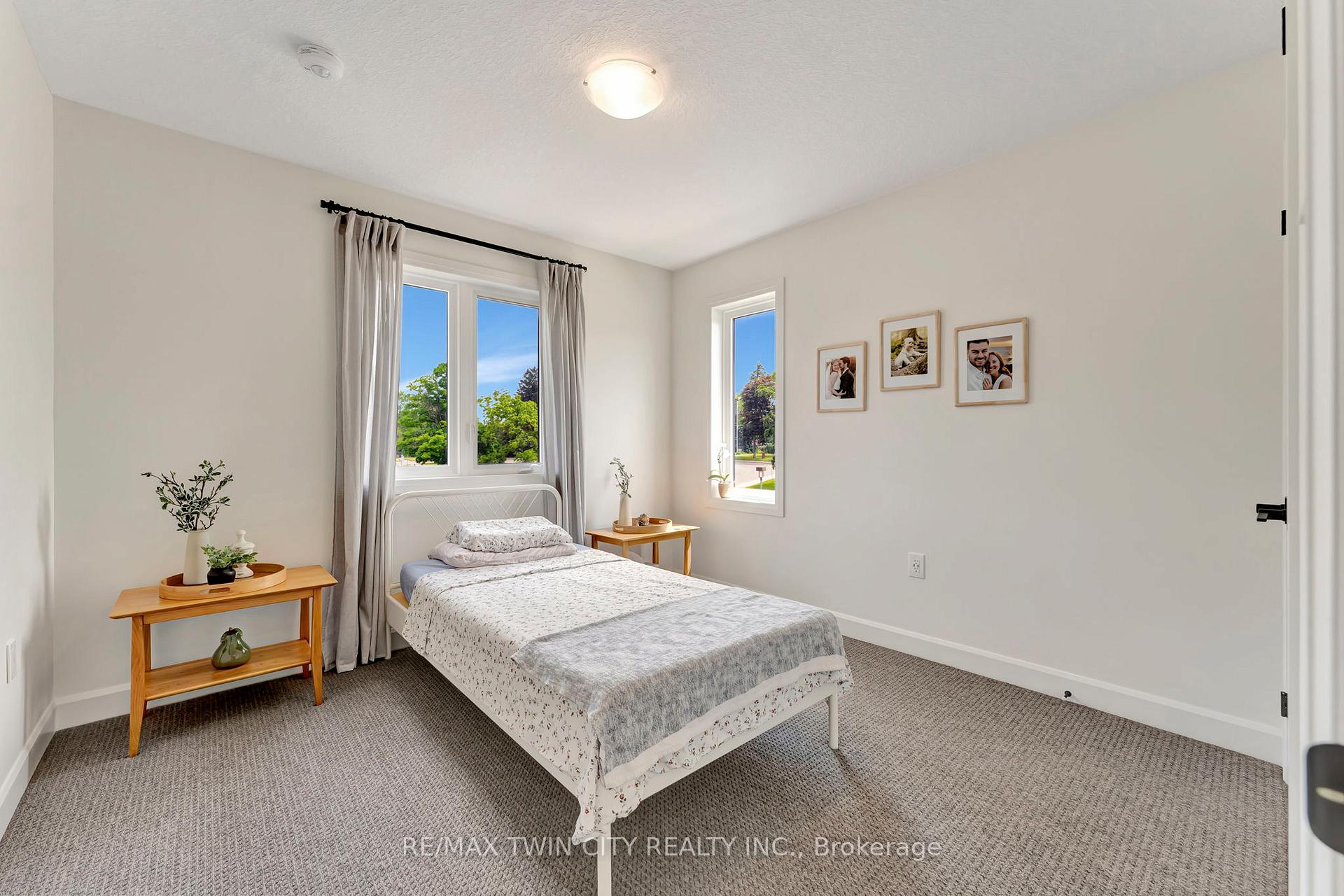 Photo 24 of 4 Southam Lane, Hamilton, Mountview — HOMEH
