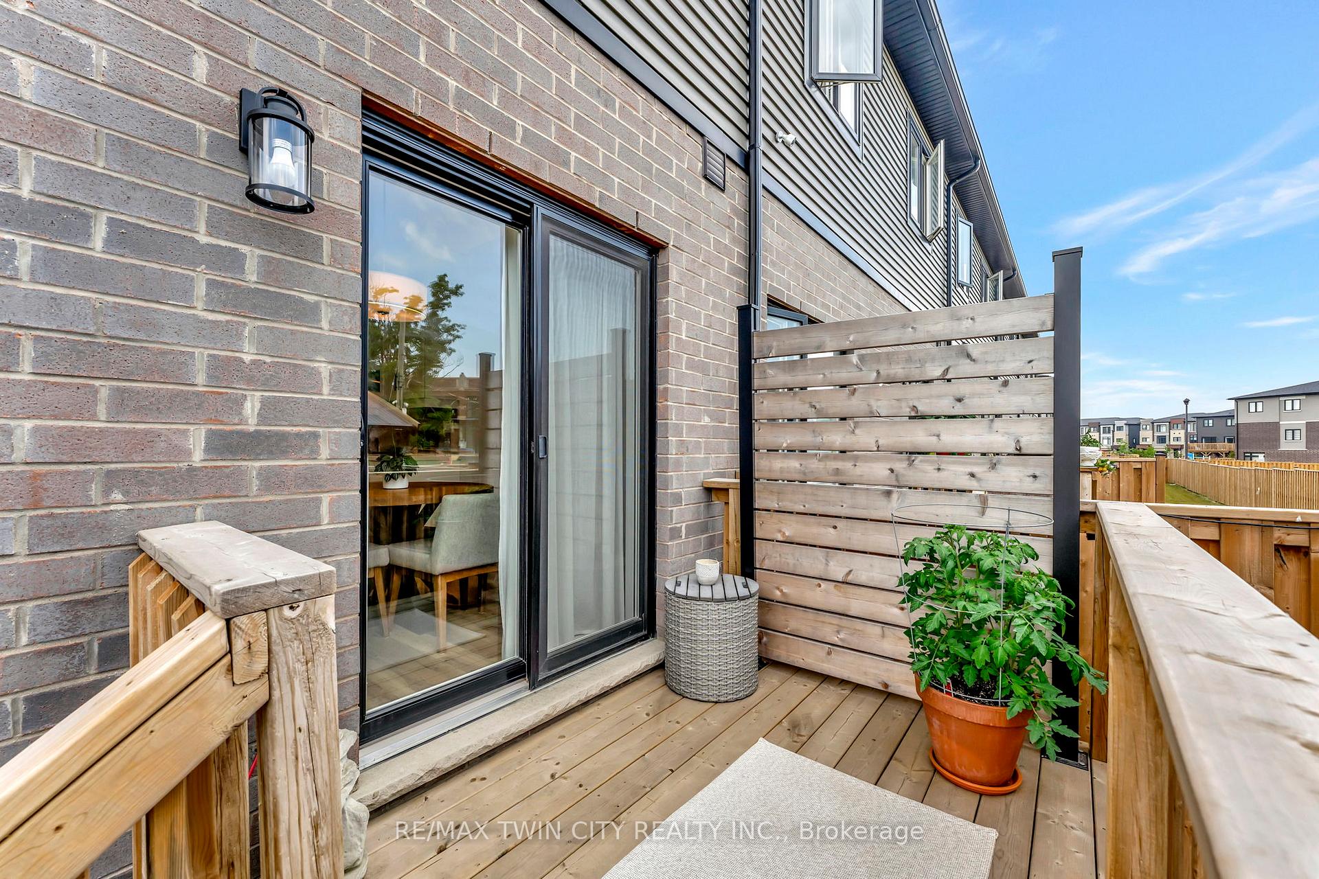 Photo 31 of 4 Southam Lane, Hamilton, Mountview — HOMEH