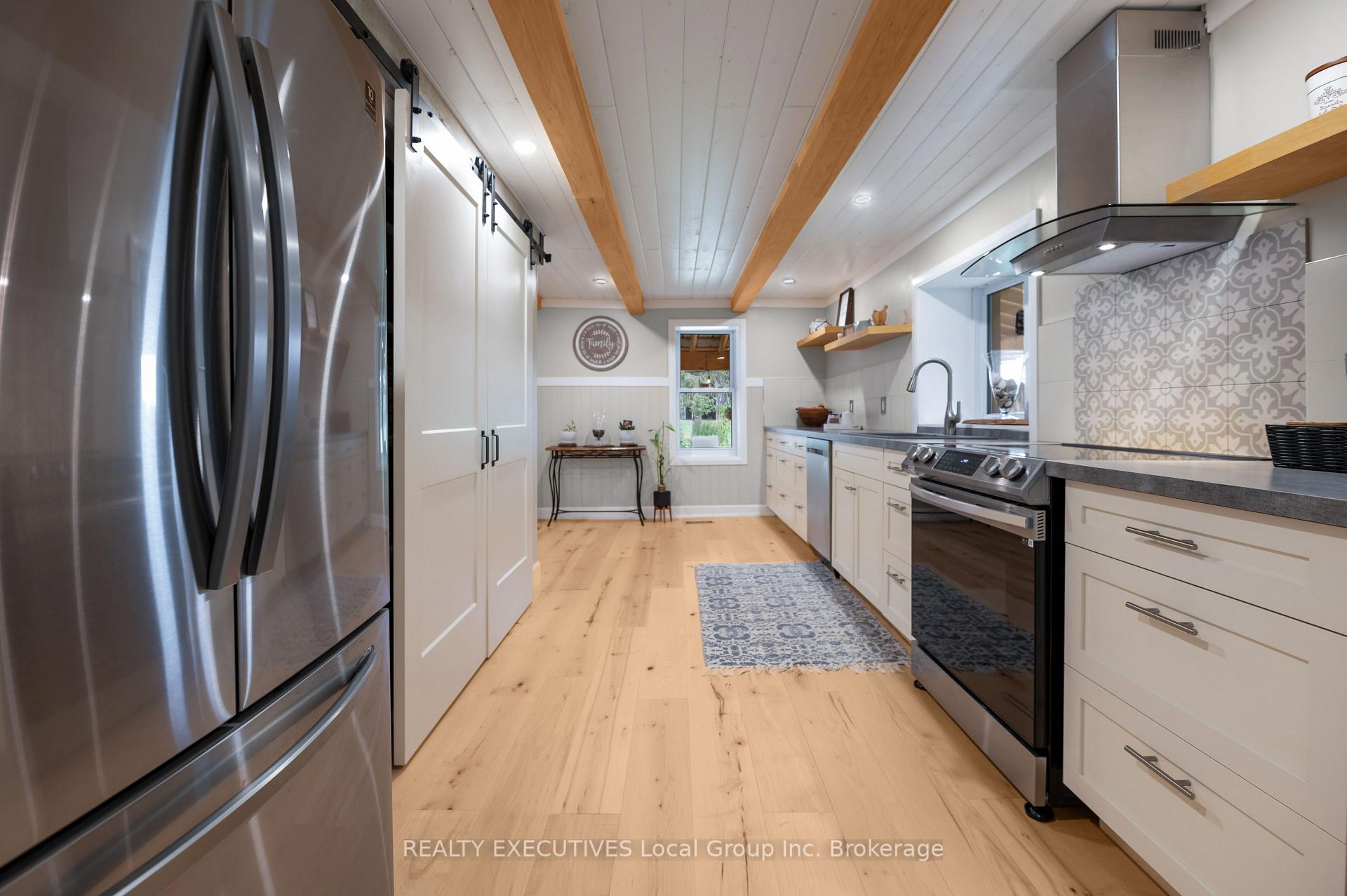 Photo 21 of 3507 Memorial Park Drive, Chisholm — HOMEH