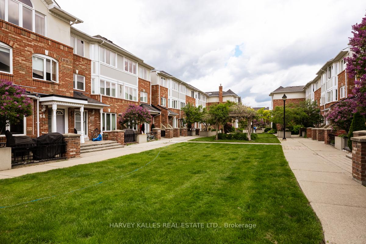 Photo 2 of Unit 64, 18 Clark Avenue W, Vaughan, Crestwood-Springfarm-Yorkhill — HOMEH