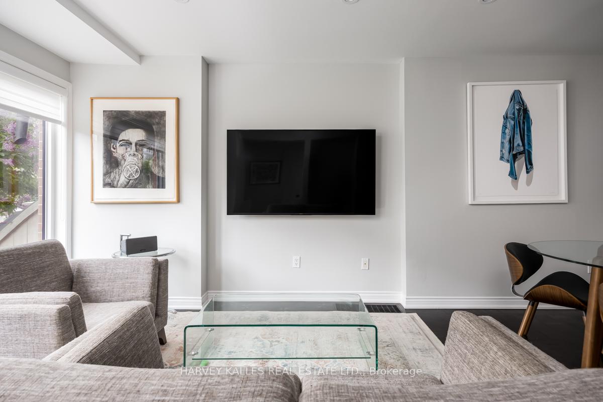 Photo 6 of Unit 64, 18 Clark Avenue W, Vaughan, Crestwood-Springfarm-Yorkhill — HOMEH