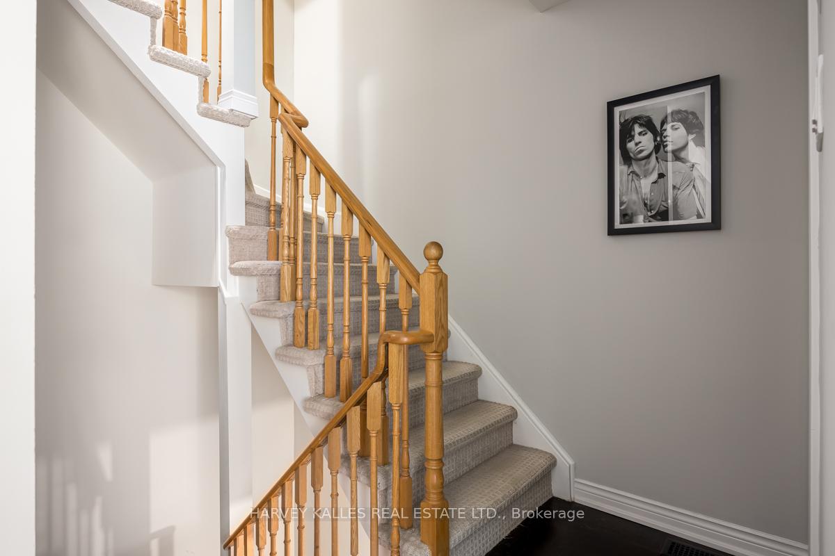 Photo 12 of Unit 64, 18 Clark Avenue W, Vaughan, Crestwood-Springfarm-Yorkhill — HOMEH